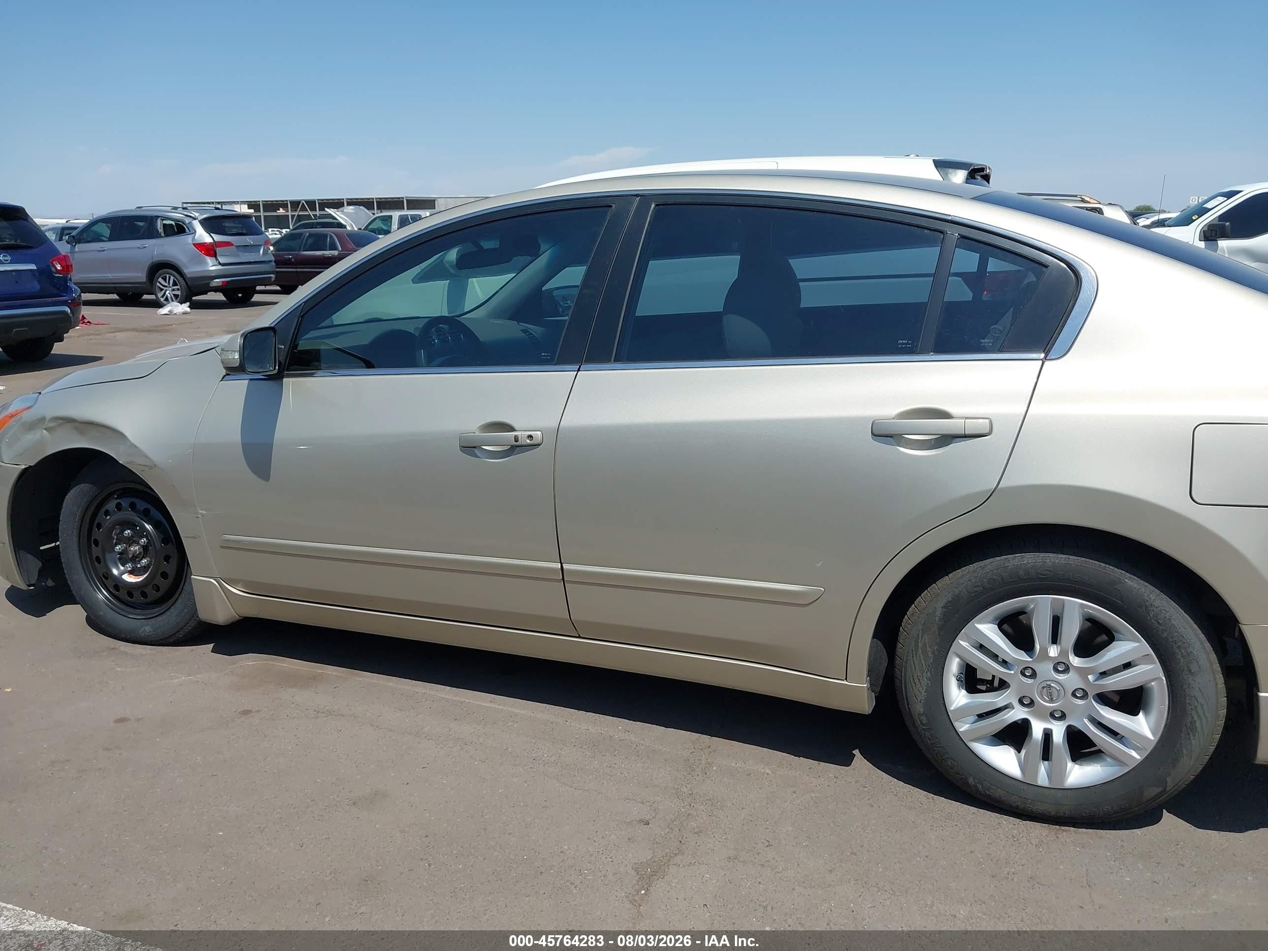 2010 Nissan Altima 2.5 S Beige vin: 1N4AL2AP3AN411213