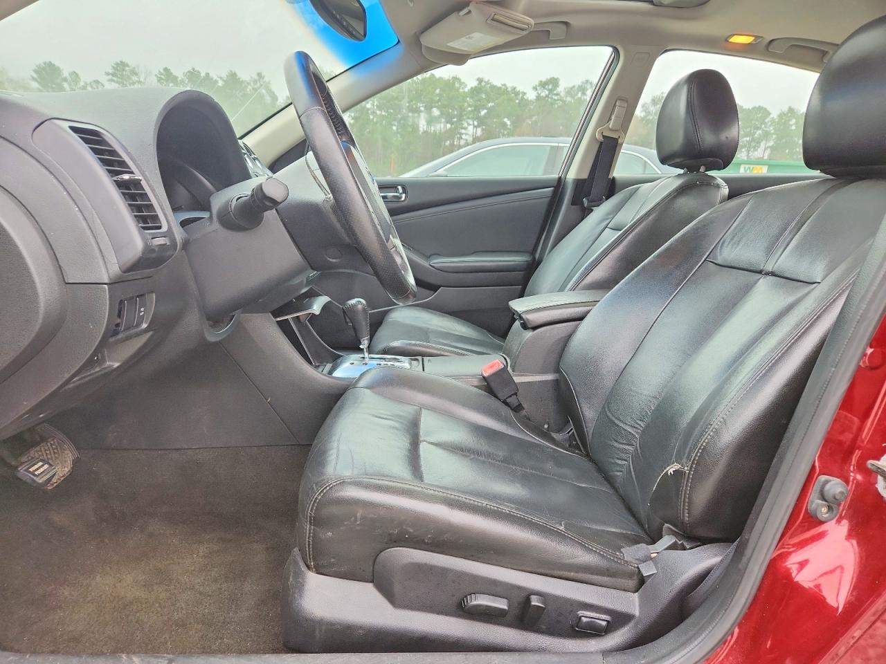 2010 Nissan Altima Base Burgundy vin: 1N4AL2AP3AN428576