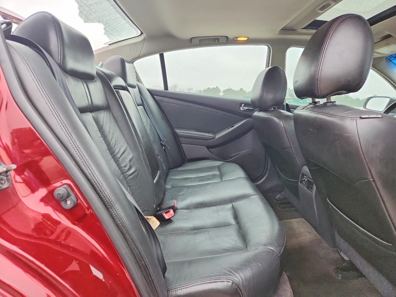 2010 Nissan Altima Base Burgundy vin: 1N4AL2AP3AN428576