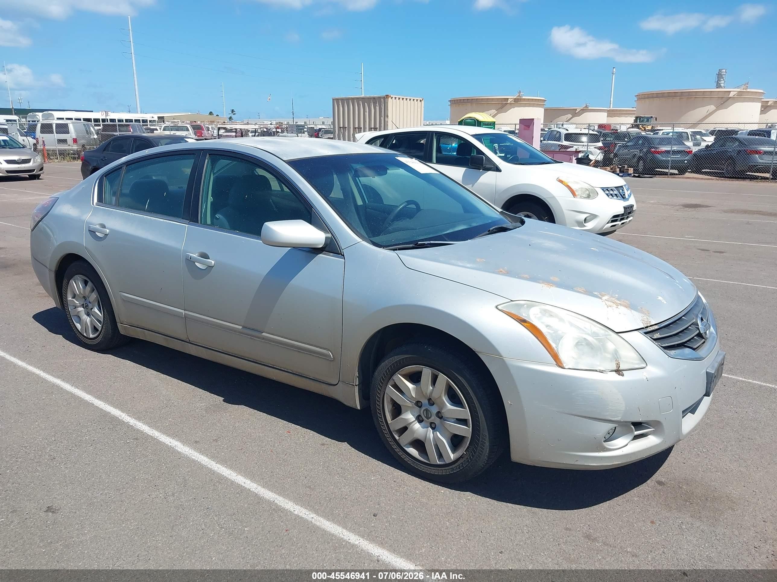 2010 Nissan Altima 2.5 S Silver vin: 1N4AL2AP3AN437021