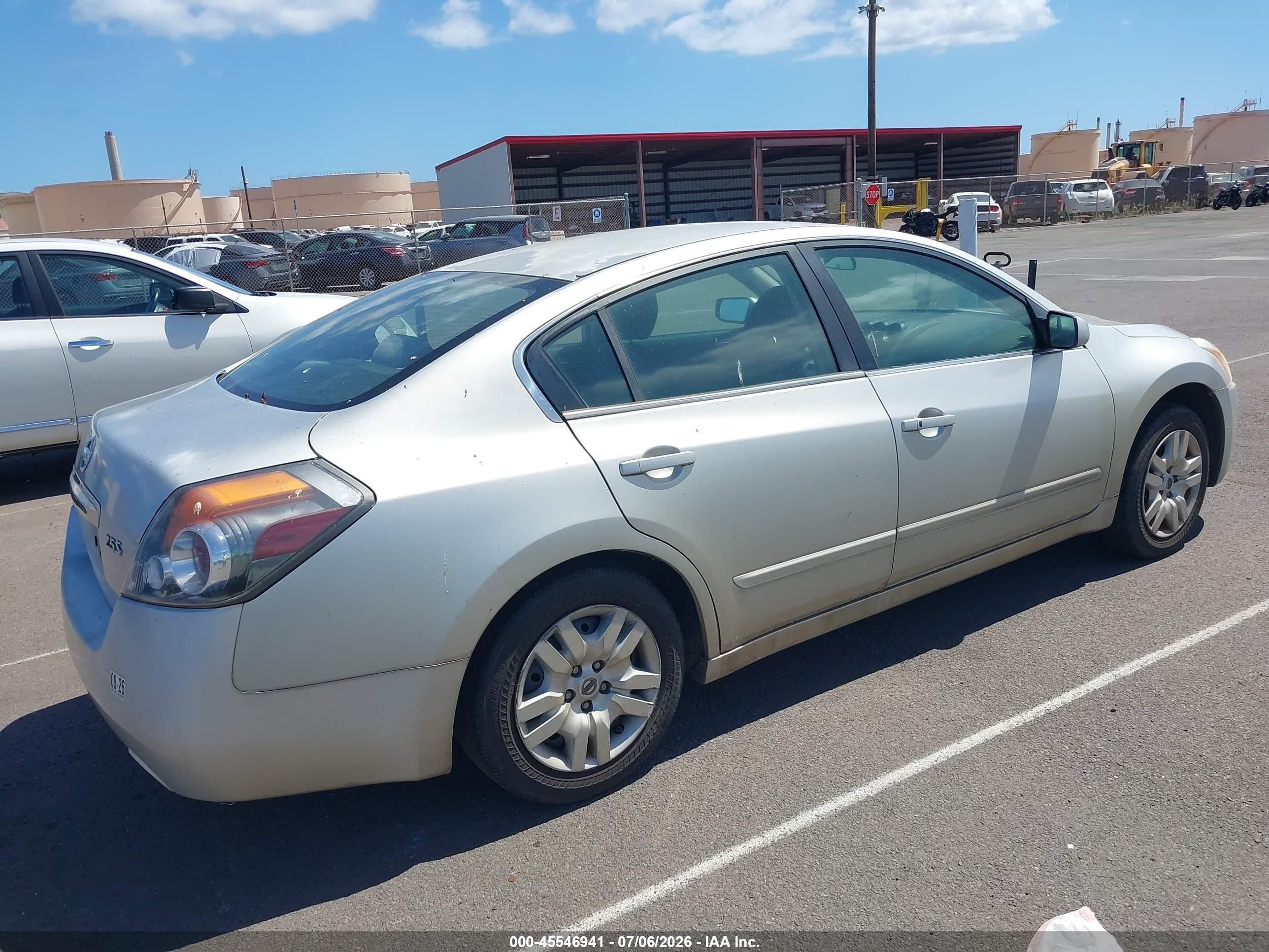 2010 Nissan Altima 2.5 S Silver vin: 1N4AL2AP3AN437021