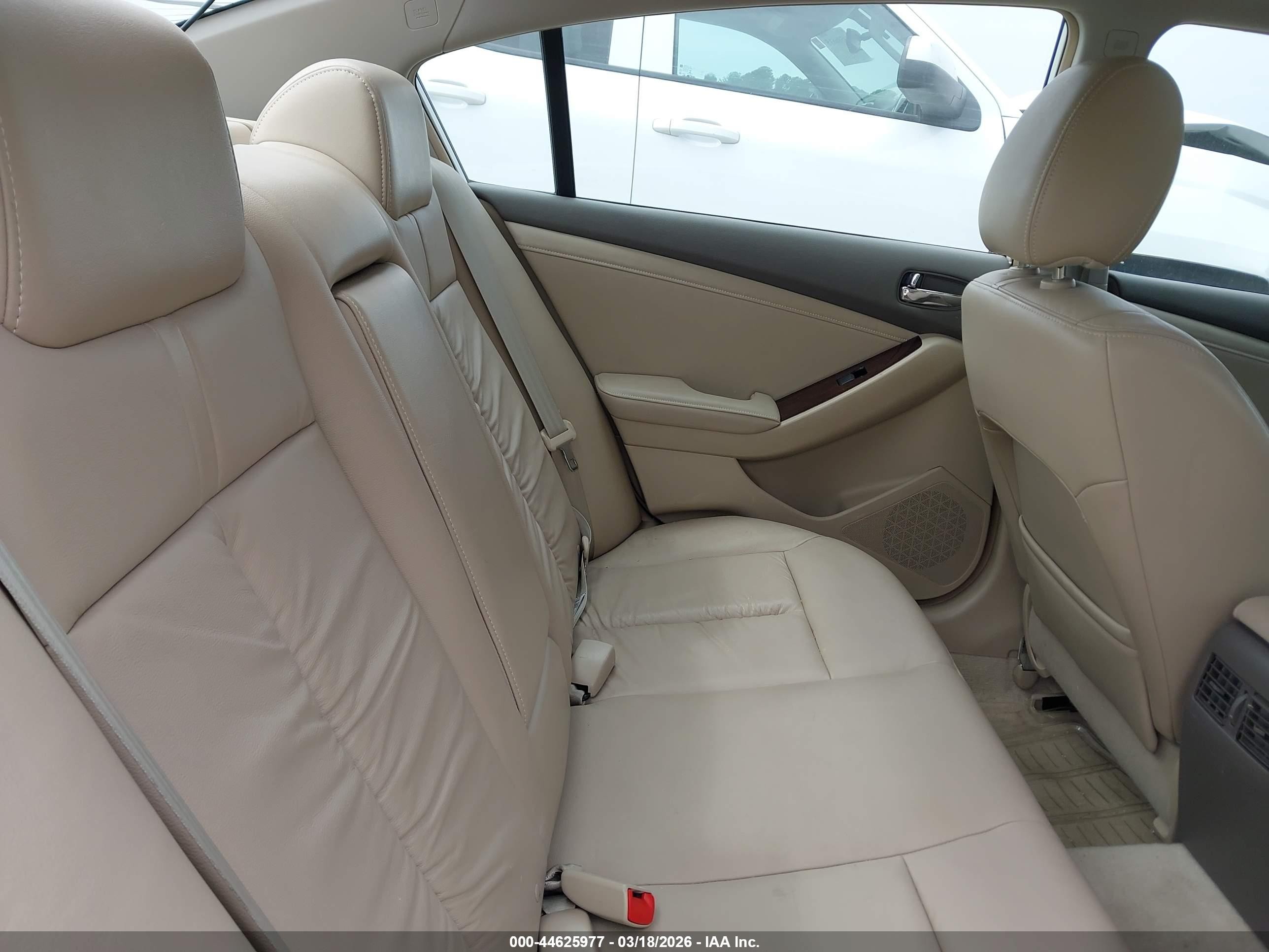 2010 Nissan Altima 2.5 S White vin: 1N4AL2AP3AN446897