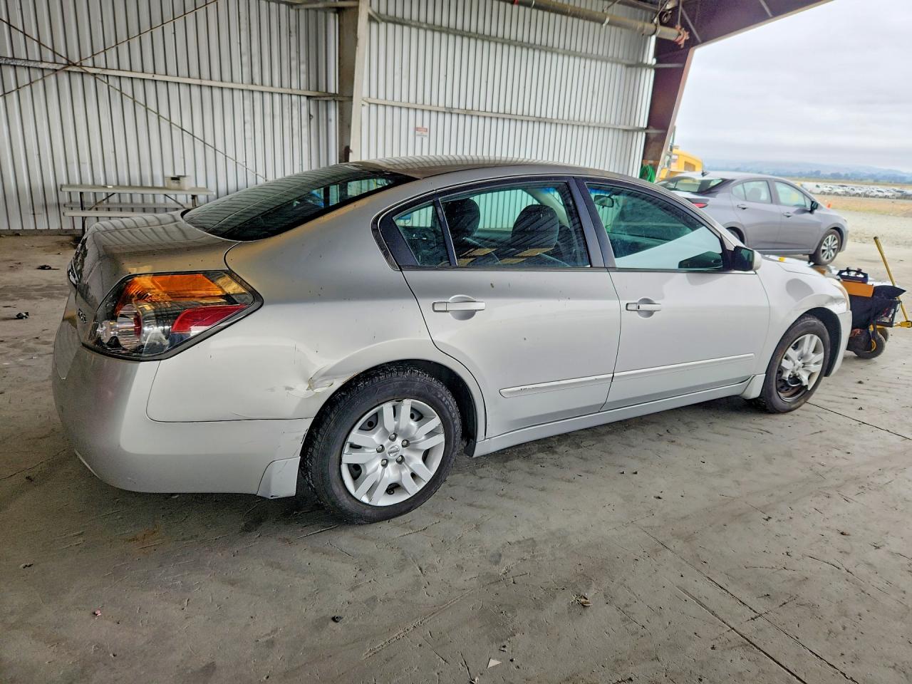 2010 Nissan Altima 2.5 Silver vin: 1N4AL2AP3AN478801
