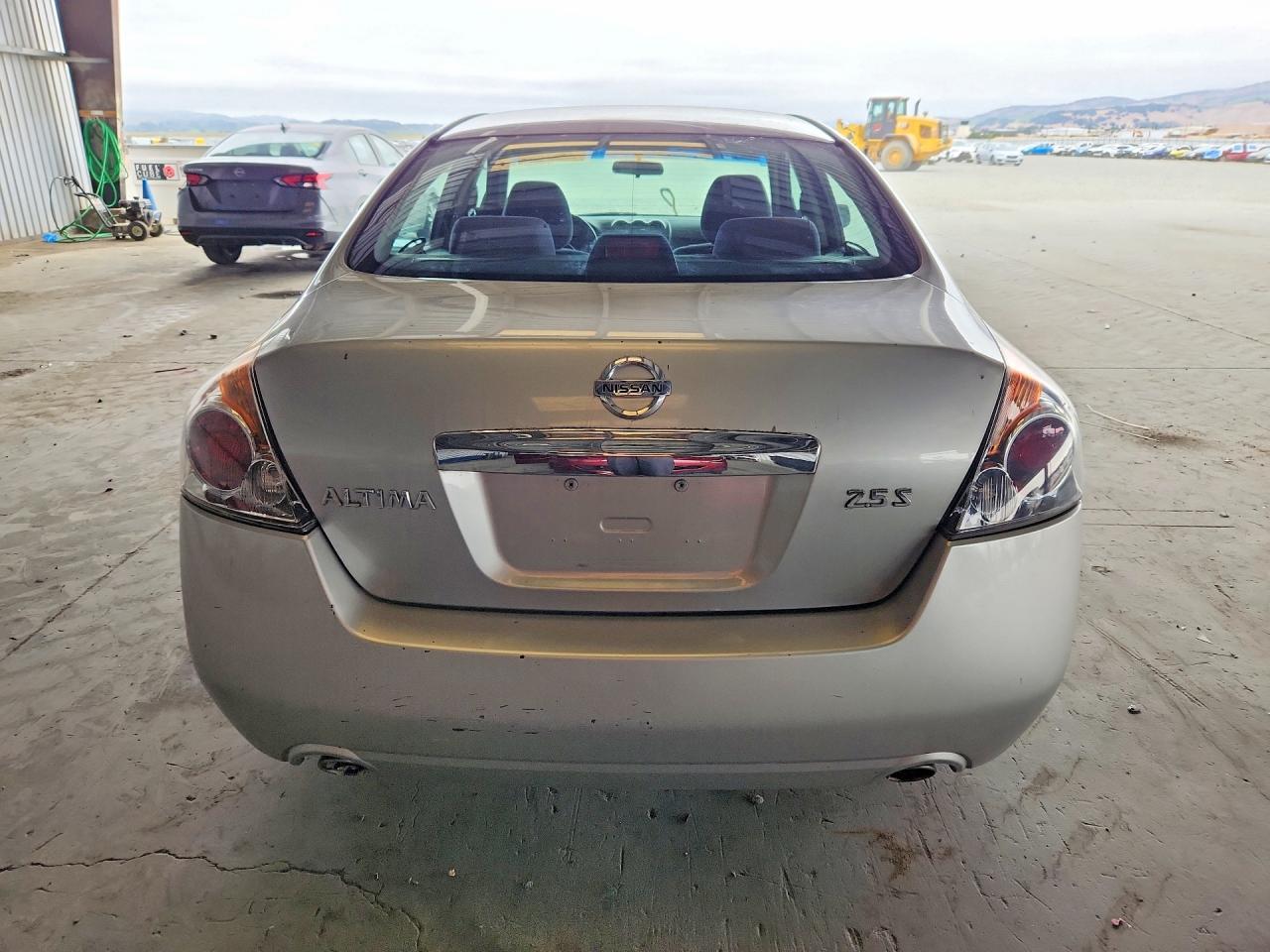 2010 Nissan Altima 2.5 Silver vin: 1N4AL2AP3AN478801
