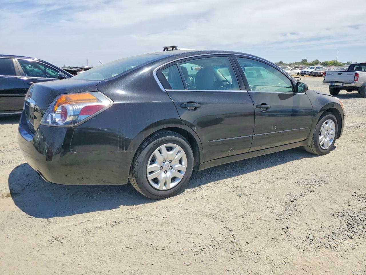 2010 Nissan Altima 2.5 Black vin: 1N4AL2AP3AN485067