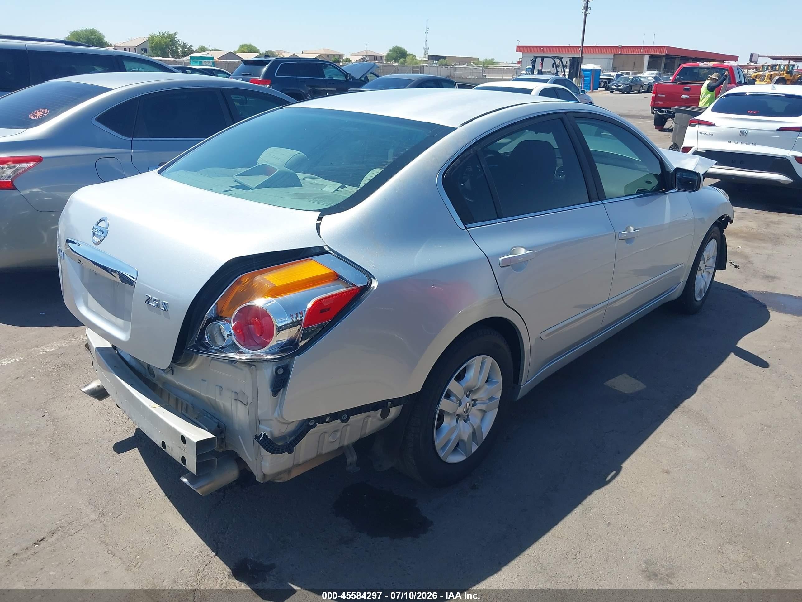 2010 Nissan Altima 2.5 Silver vin: 1N4AL2AP3AN532159