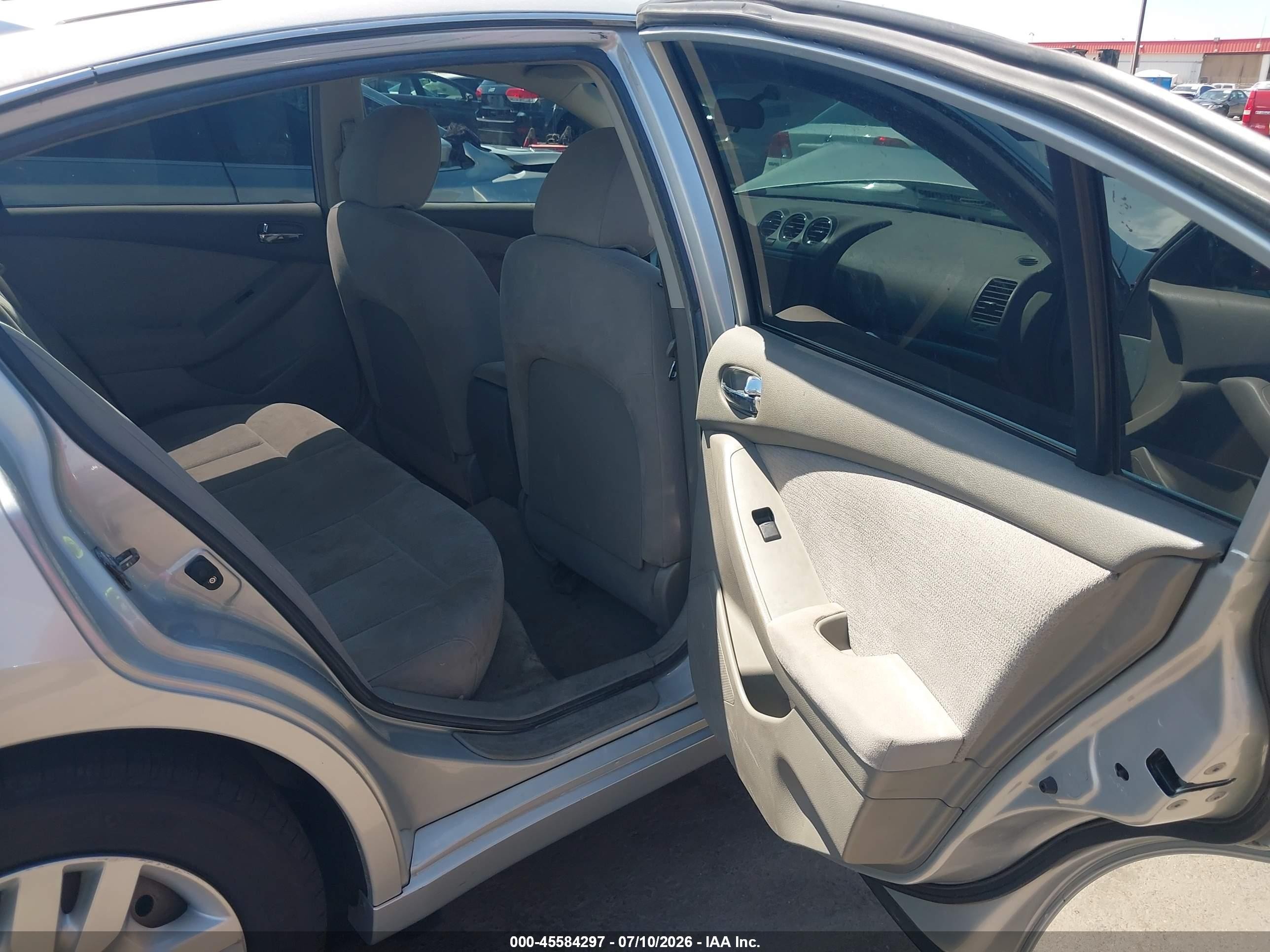 2010 Nissan Altima 2.5 Silver vin: 1N4AL2AP3AN532159