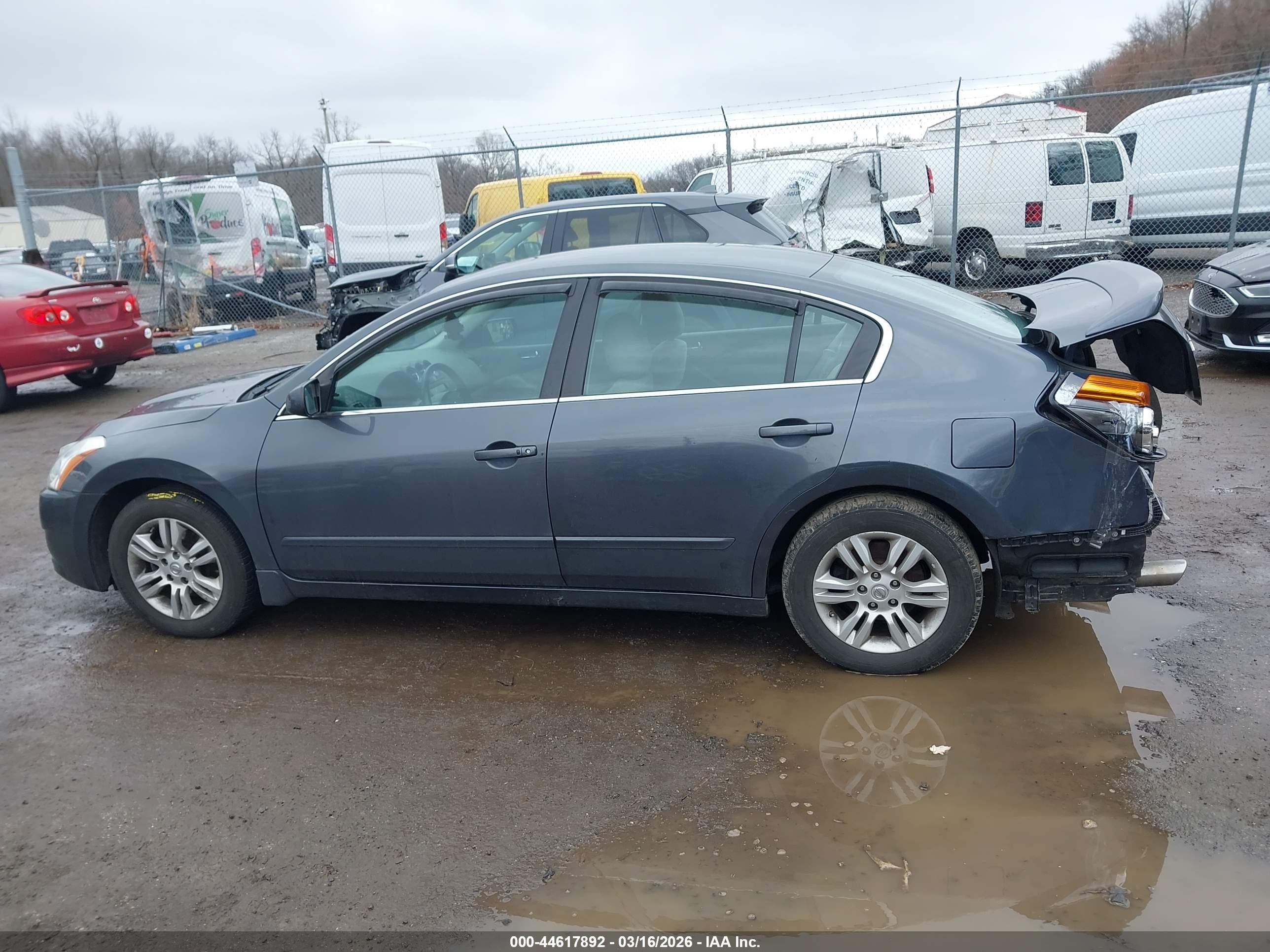 2011 Nissan Altima 2.5 S Gray vin: 1N4AL2AP3BC163414