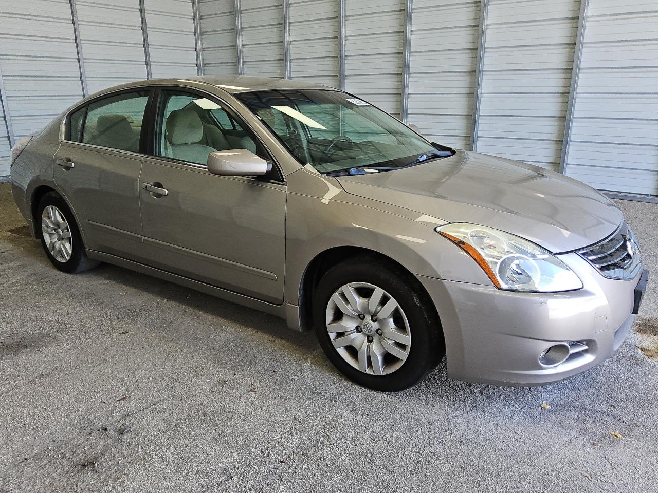 2011 Nissan Altima 2.5 Beige vin: 1N4AL2AP3BC172906 Damage: Right Front Fender, Dent(S) W/ Paint Dmg, 6 To 7 Inches