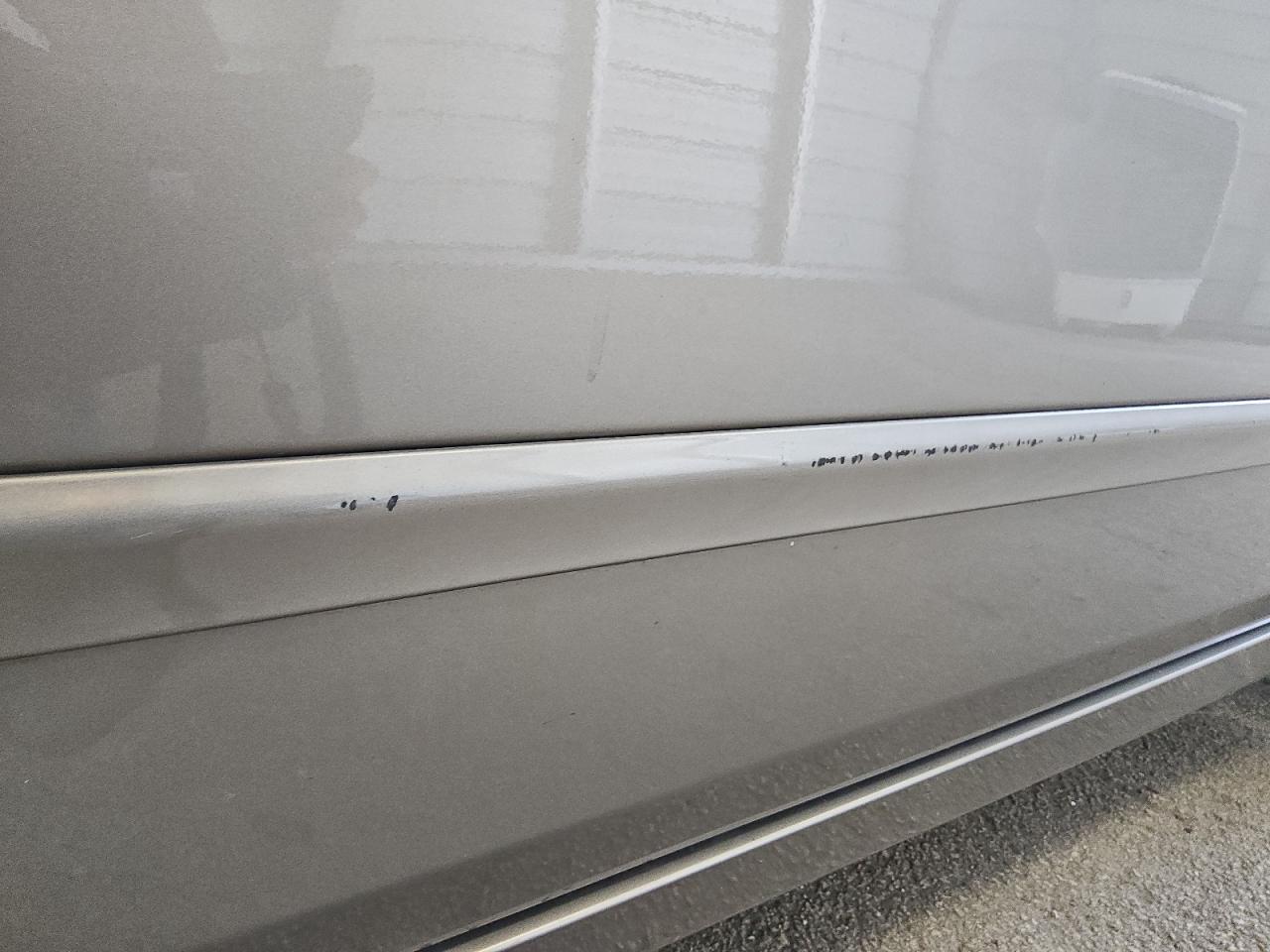 2011 Nissan Altima 2.5 Beige vin: 1N4AL2AP3BC172906 Damage: Right Front Door, Heavy Scratch, > 12 Inches