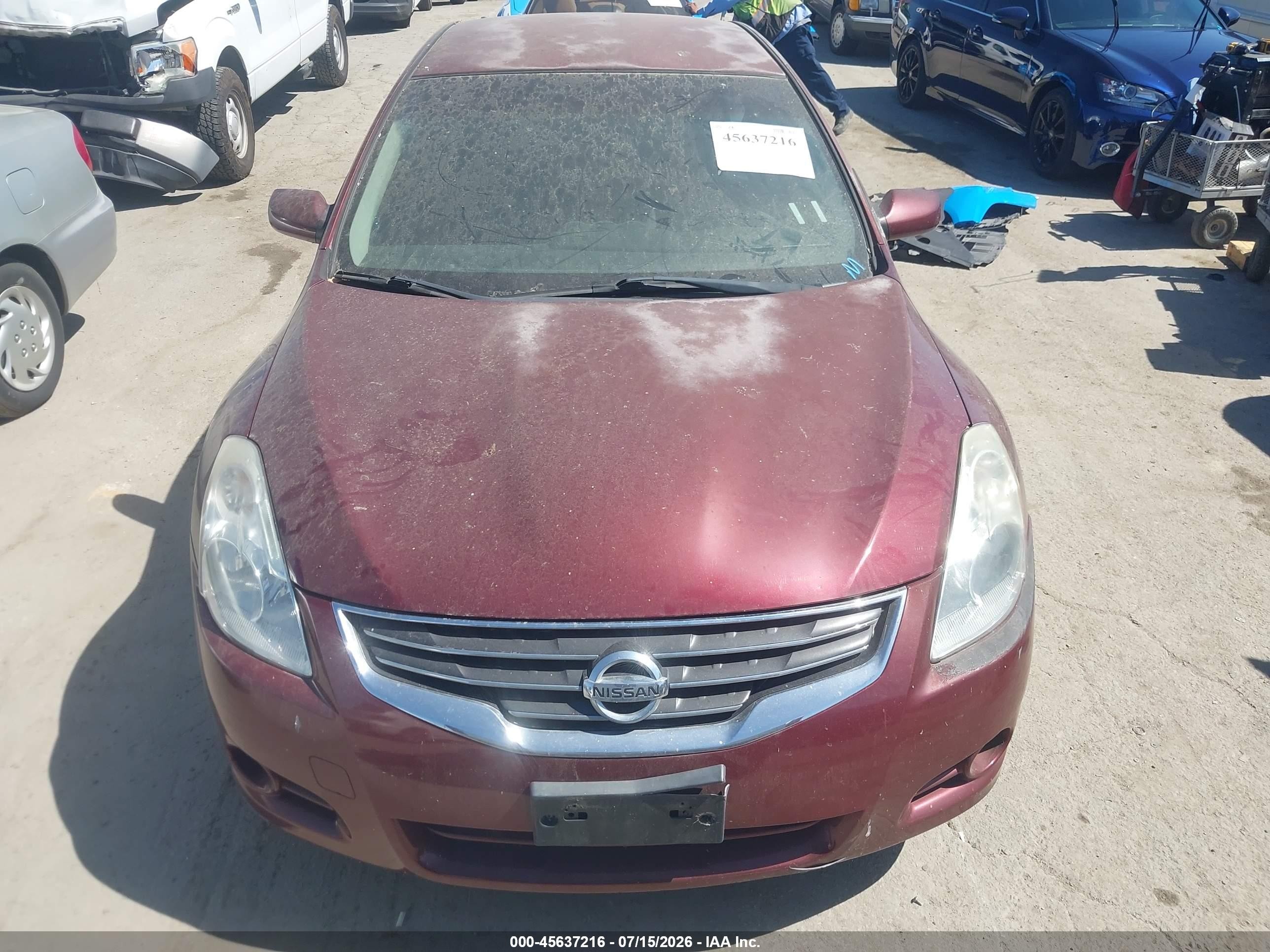 2011 Nissan Altima 2.5 S Burgundy vin: 1N4AL2AP3BC173618