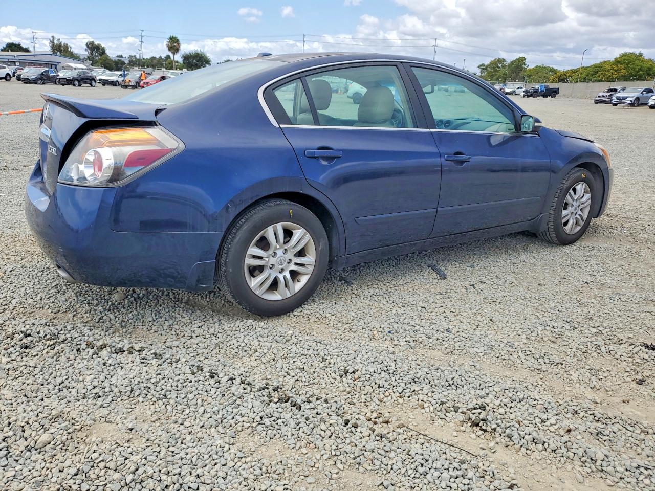 2011 Nissan Altima 2.5 Синий vin: 1N4AL2AP3BN402836
