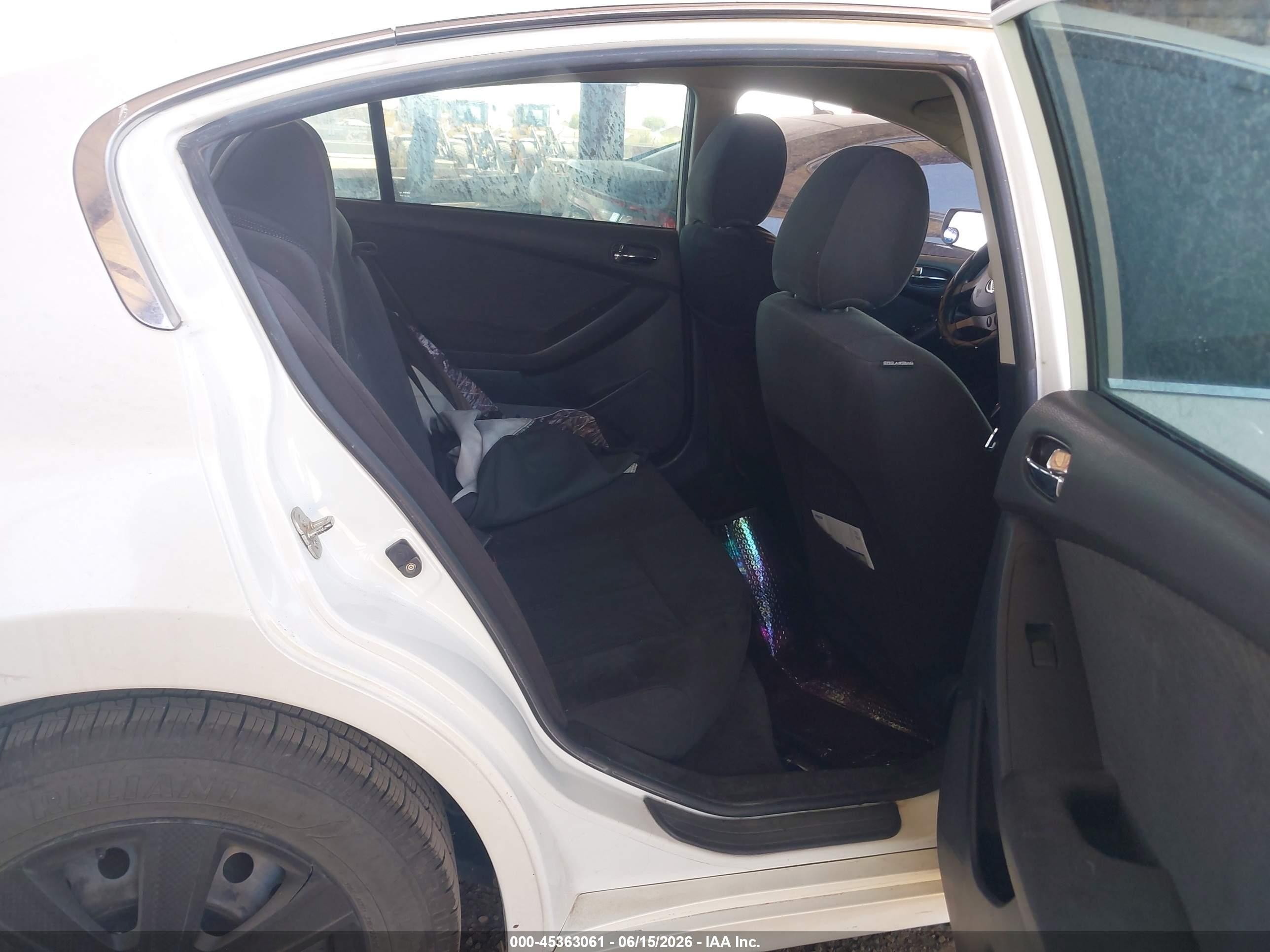 2011 Nissan Altima 2.5 S White vin: 1N4AL2AP3BN445945