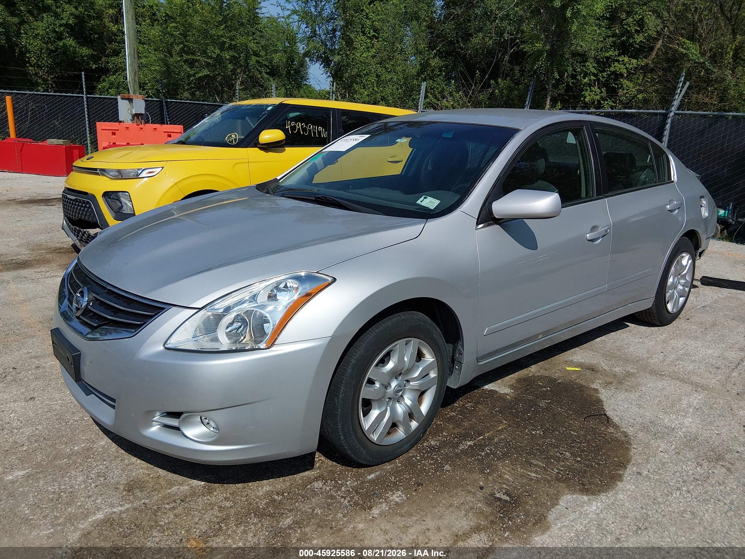 2012 Nissan Altima 2.5 S Silver vin: 1N4AL2AP3CC107815