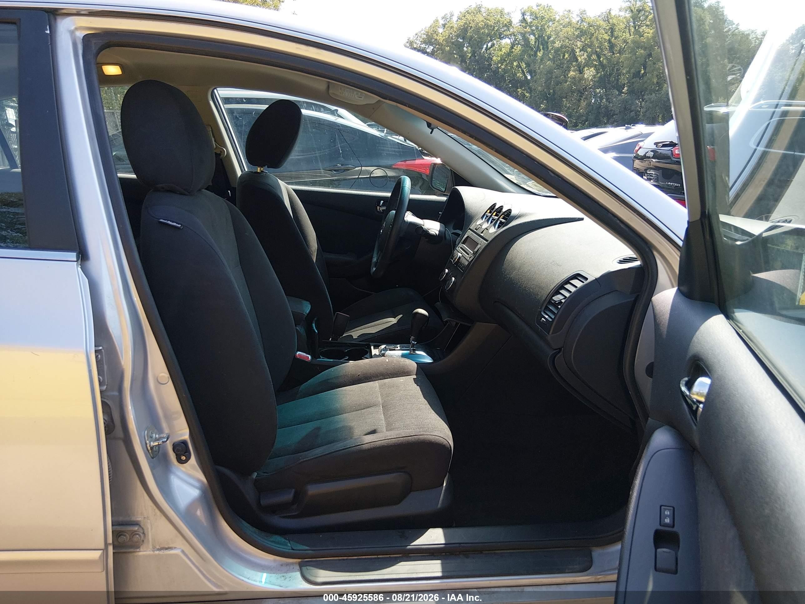 2012 Nissan Altima 2.5 S Silver vin: 1N4AL2AP3CC107815