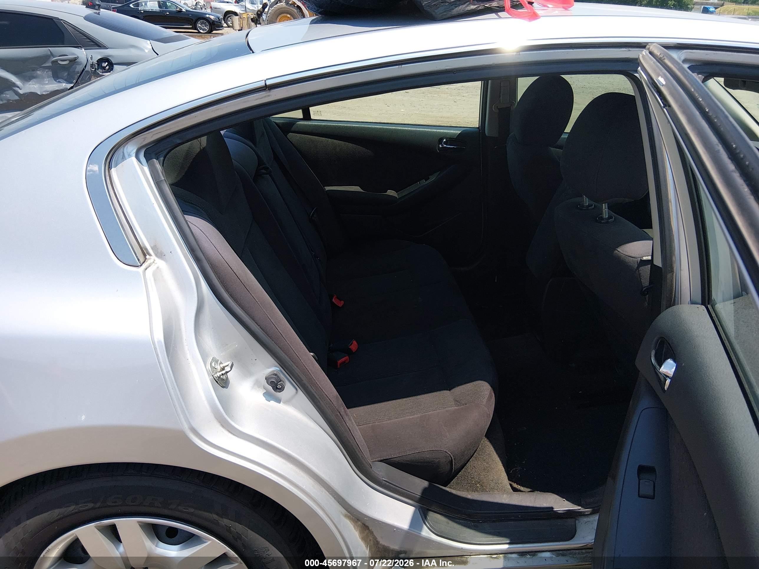 2012 Nissan Altima 2.5 S Silver vin: 1N4AL2AP3CC233172