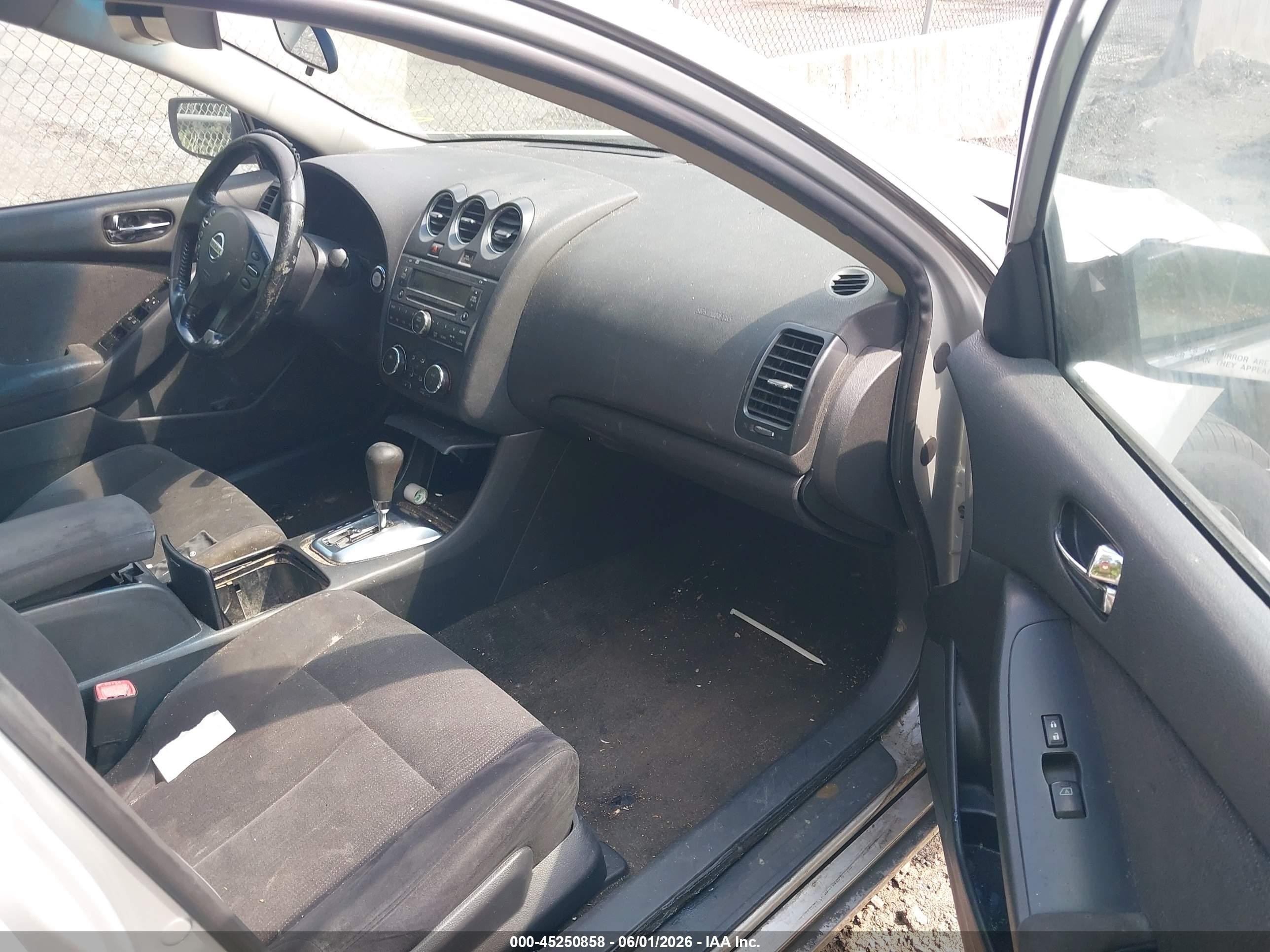 2012 Nissan Altima 2.5 S Серебряный vin: 1N4AL2AP3CN452850