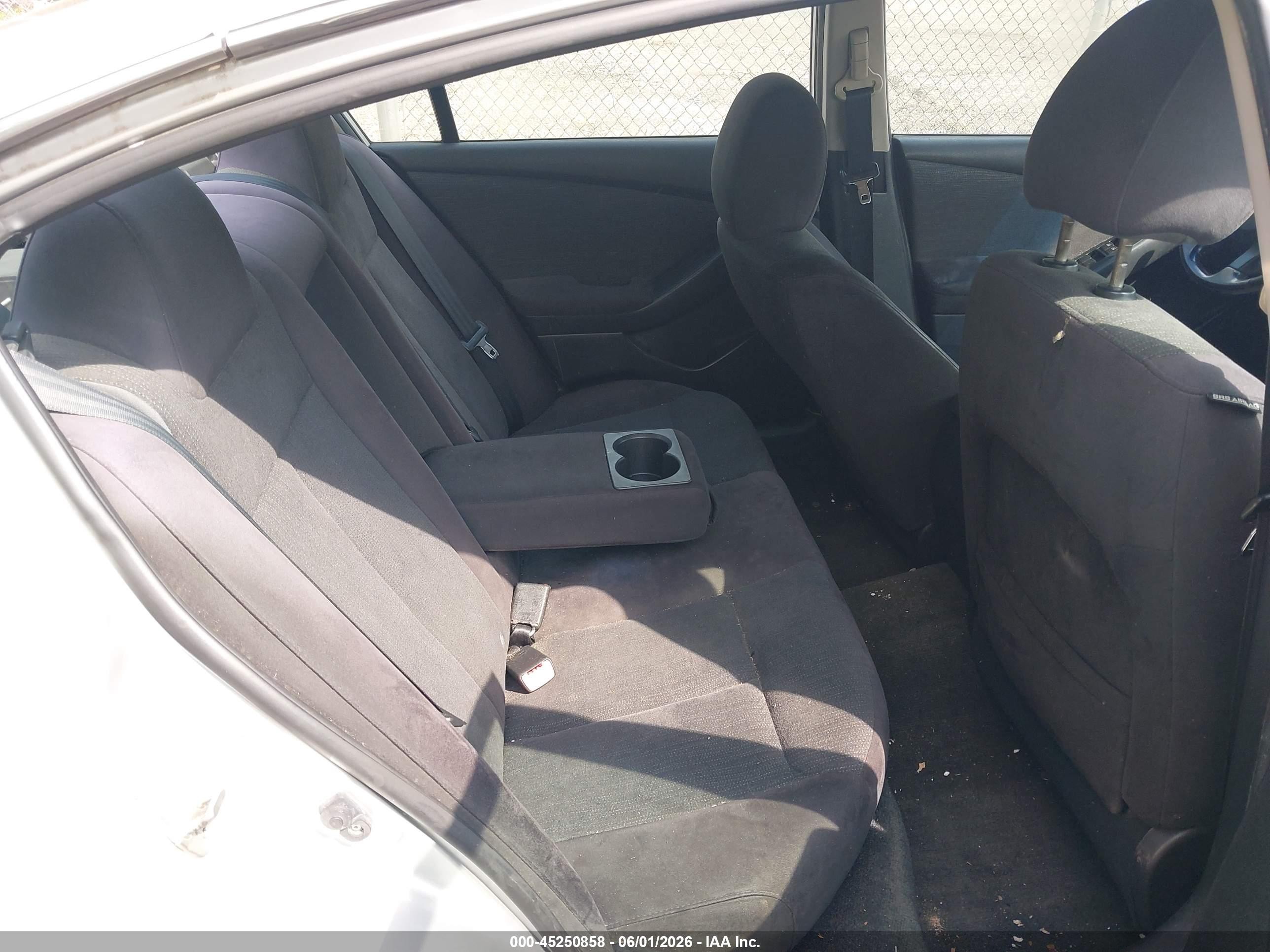 2012 Nissan Altima 2.5 S Серебряный vin: 1N4AL2AP3CN452850