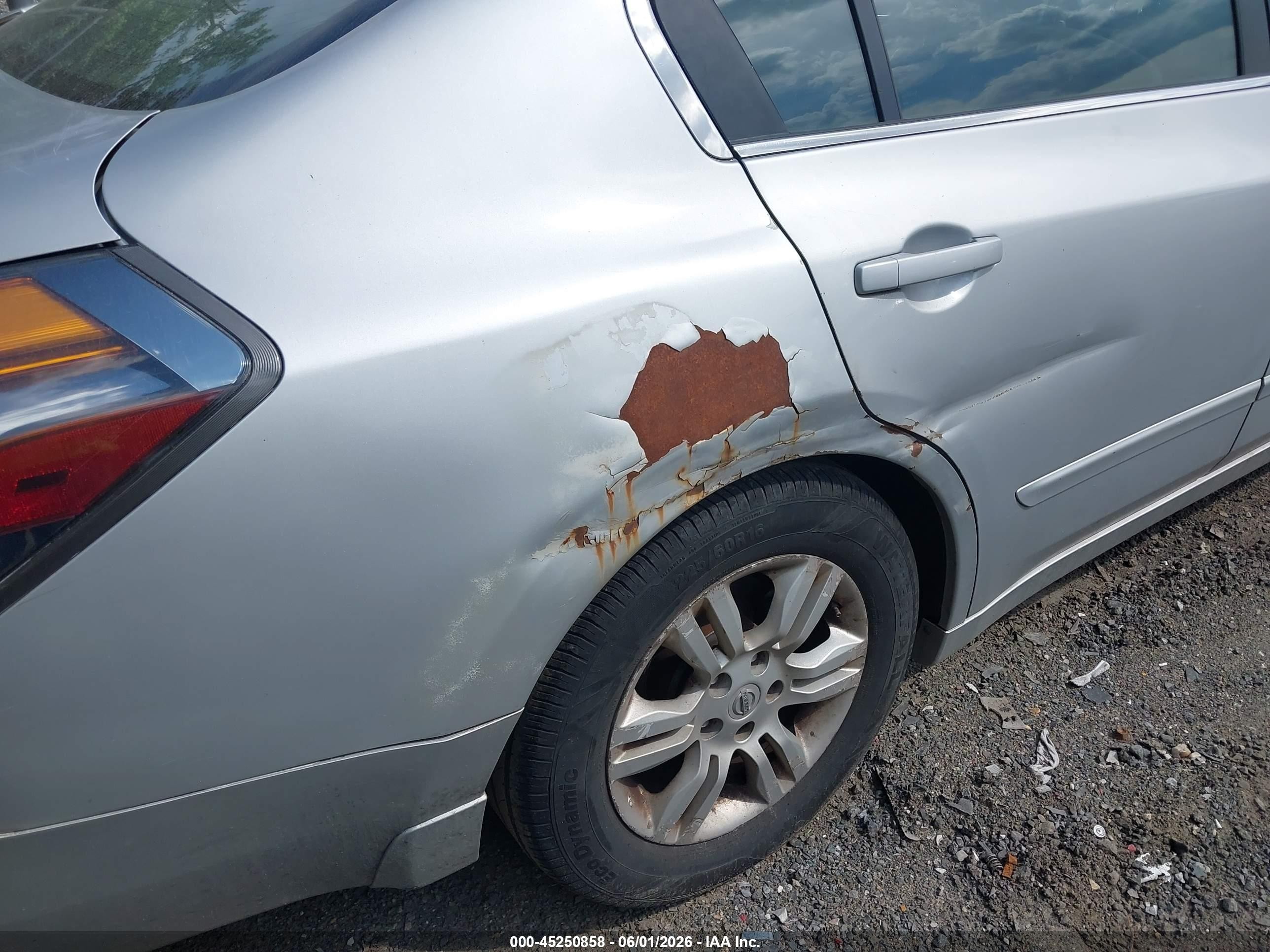 2012 Nissan Altima 2.5 S Серебряный vin: 1N4AL2AP3CN452850