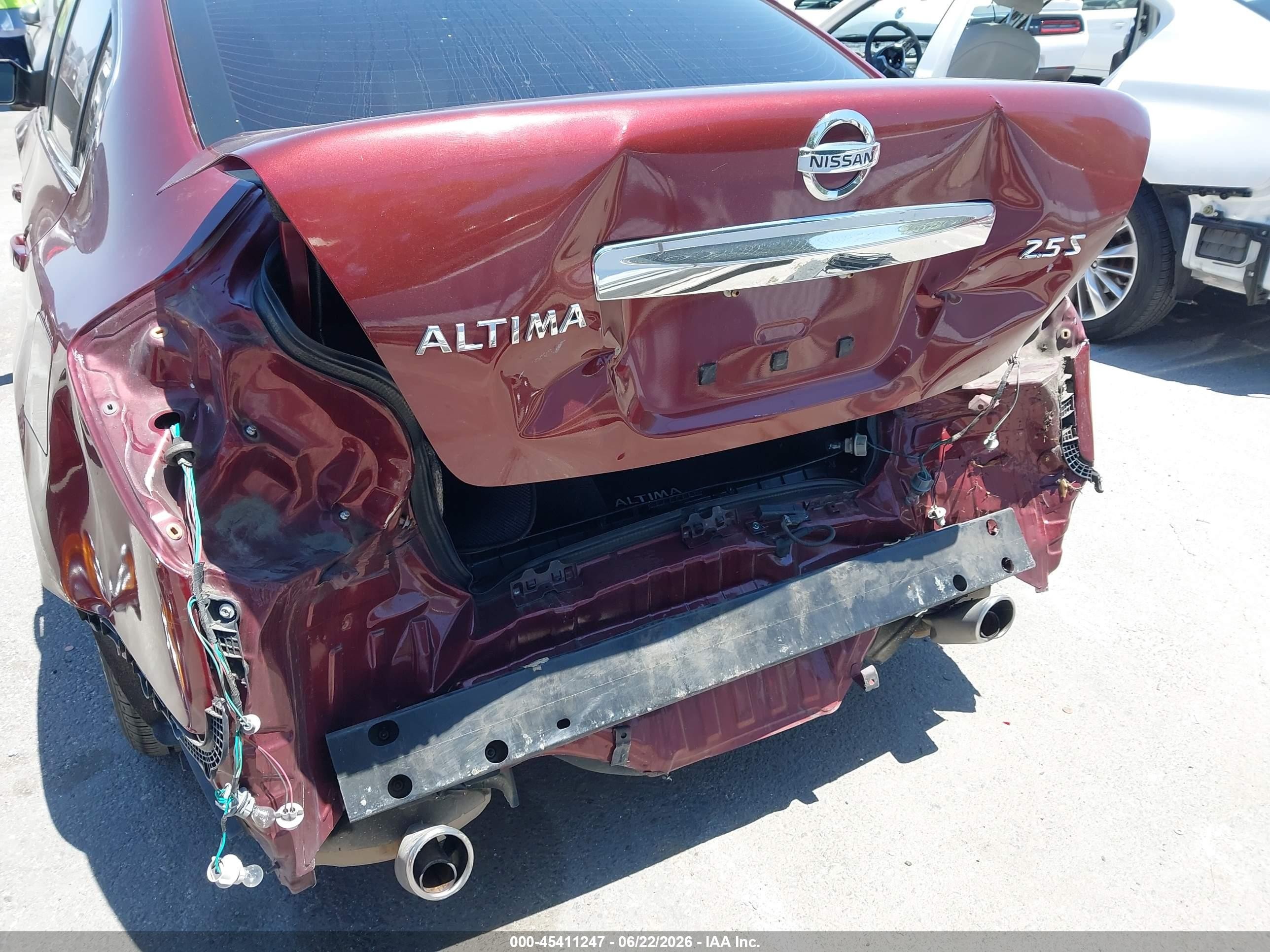 2012 Nissan Altima 2.5 S Red vin: 1N4AL2AP3CN568730