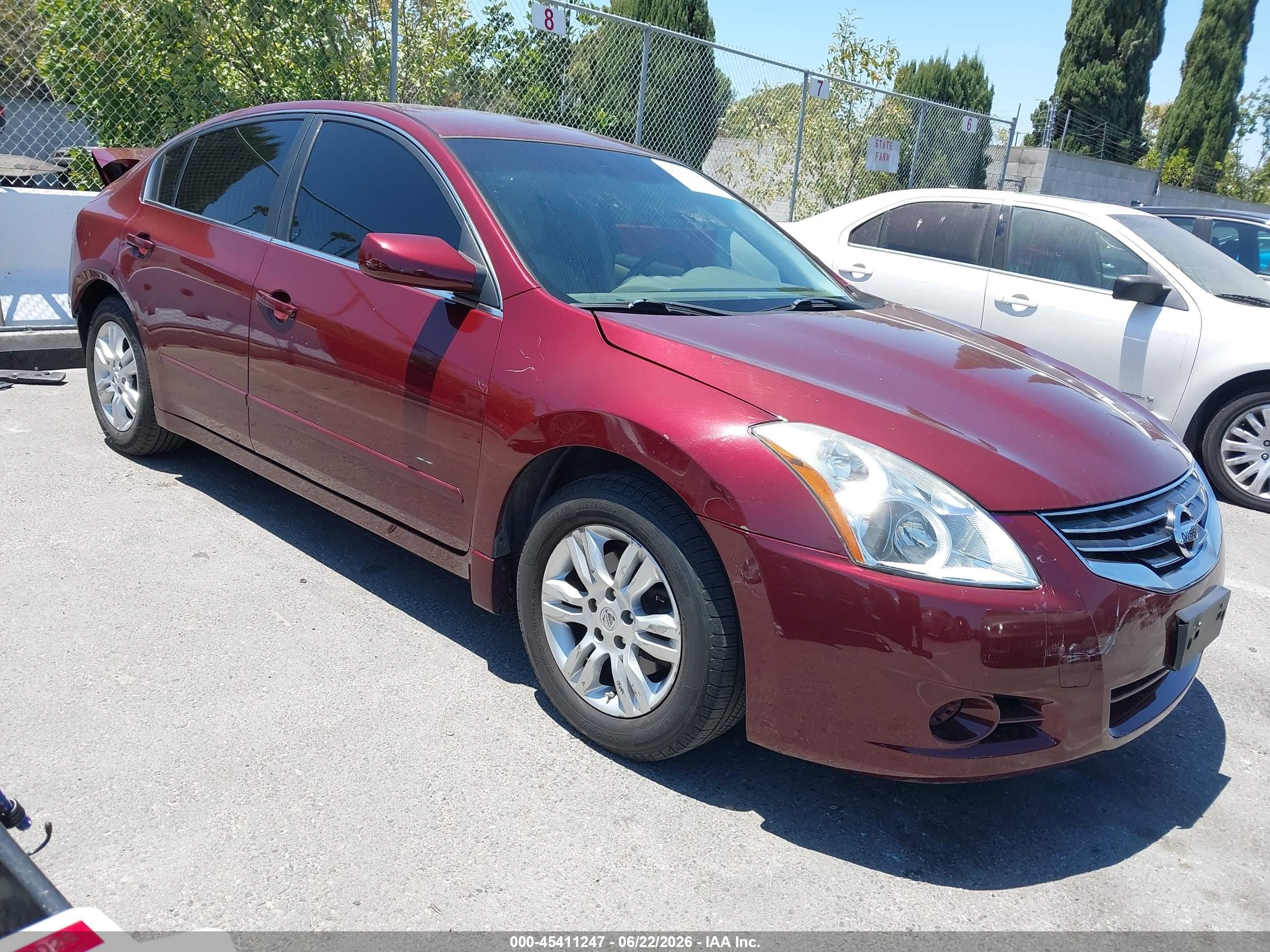 2012 Nissan Altima 2.5 S Red vin: 1N4AL2AP3CN568730