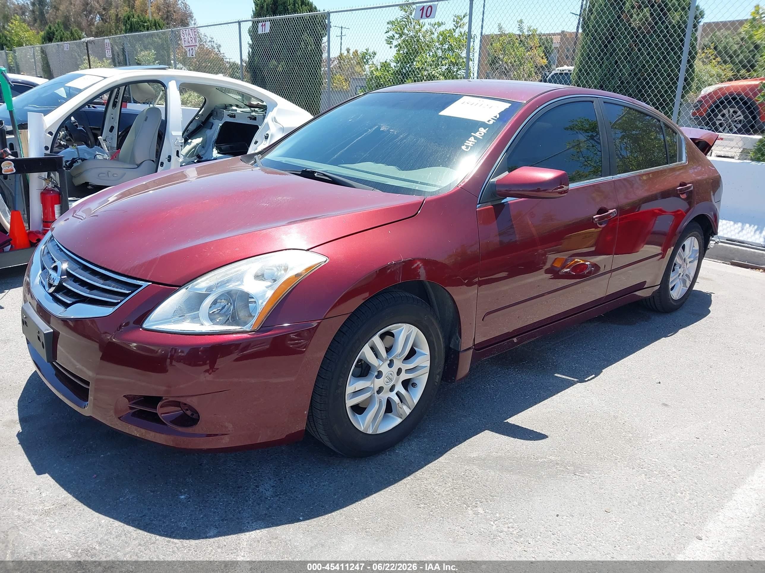 2012 Nissan Altima 2.5 S Red vin: 1N4AL2AP3CN568730