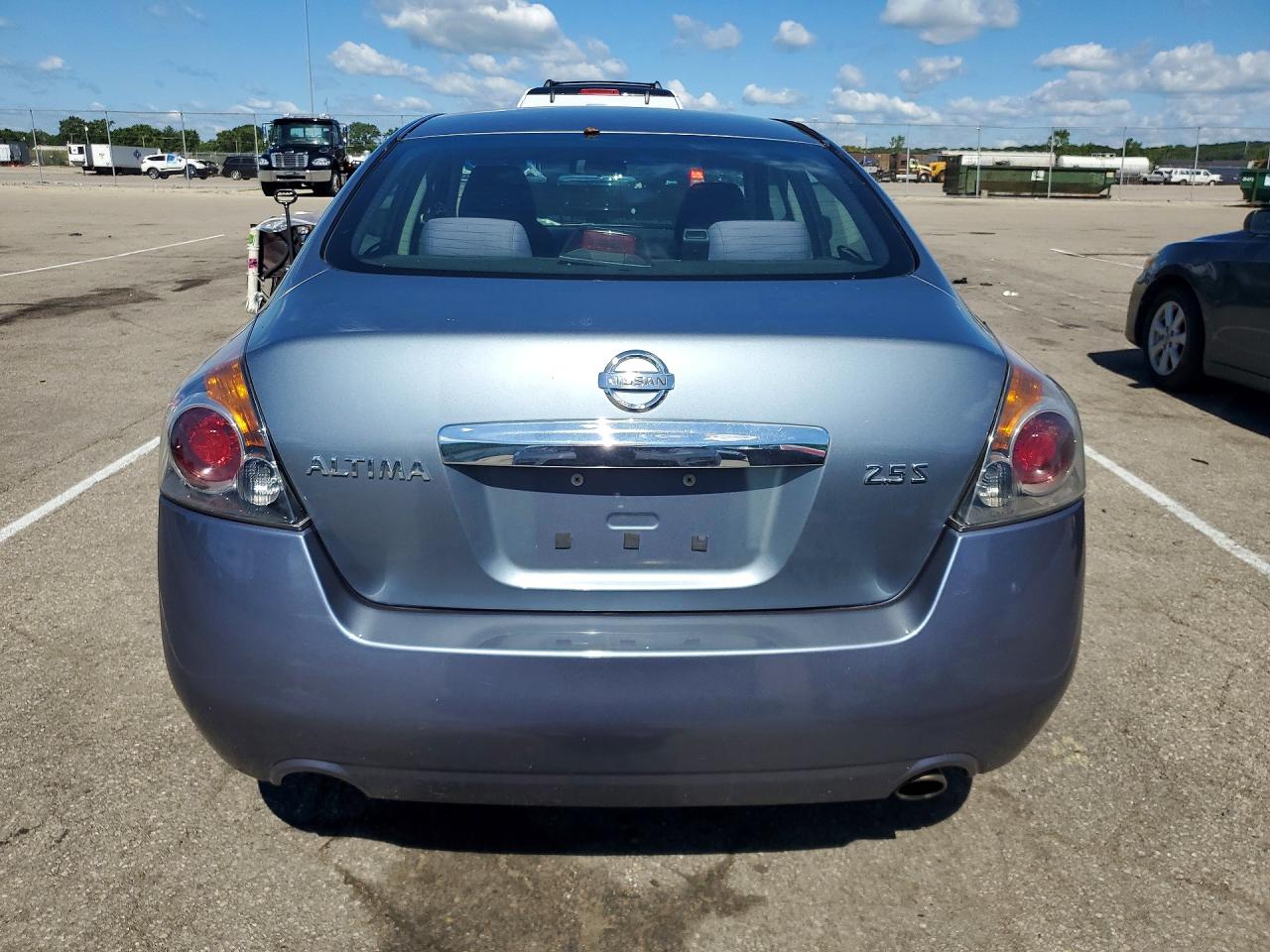 2010 Nissan Altima Base/s Silver vin: 1N4AL2AP4AN412533