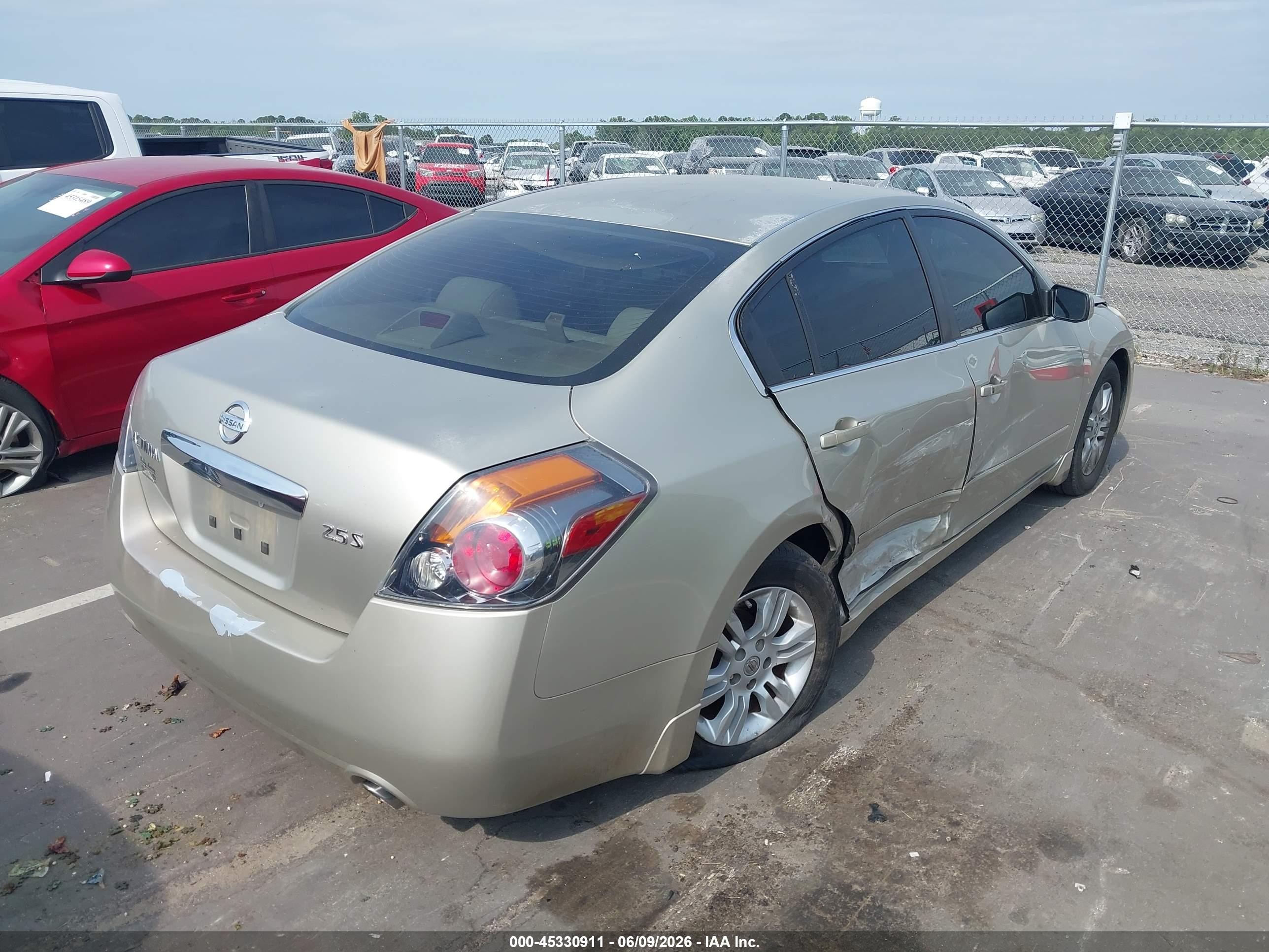 2010 Nissan Altima 2.5 S Gold vin: 1N4AL2AP4AN424469