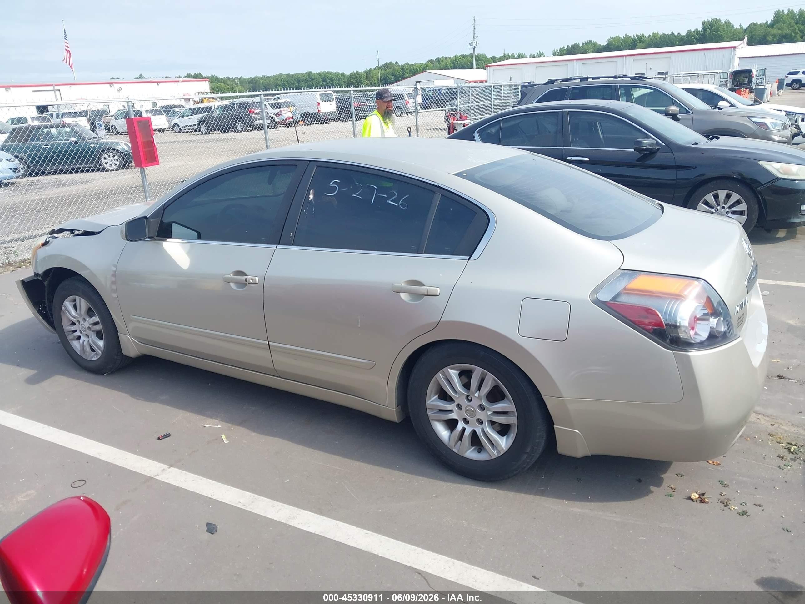 2010 Nissan Altima 2.5 S Gold vin: 1N4AL2AP4AN424469
