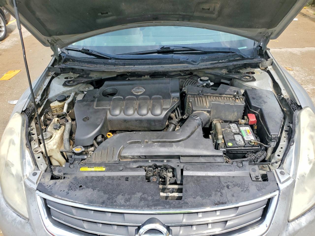 2010 Nissan Altima 2.5 Серебряный vin: 1N4AL2AP4AN426917