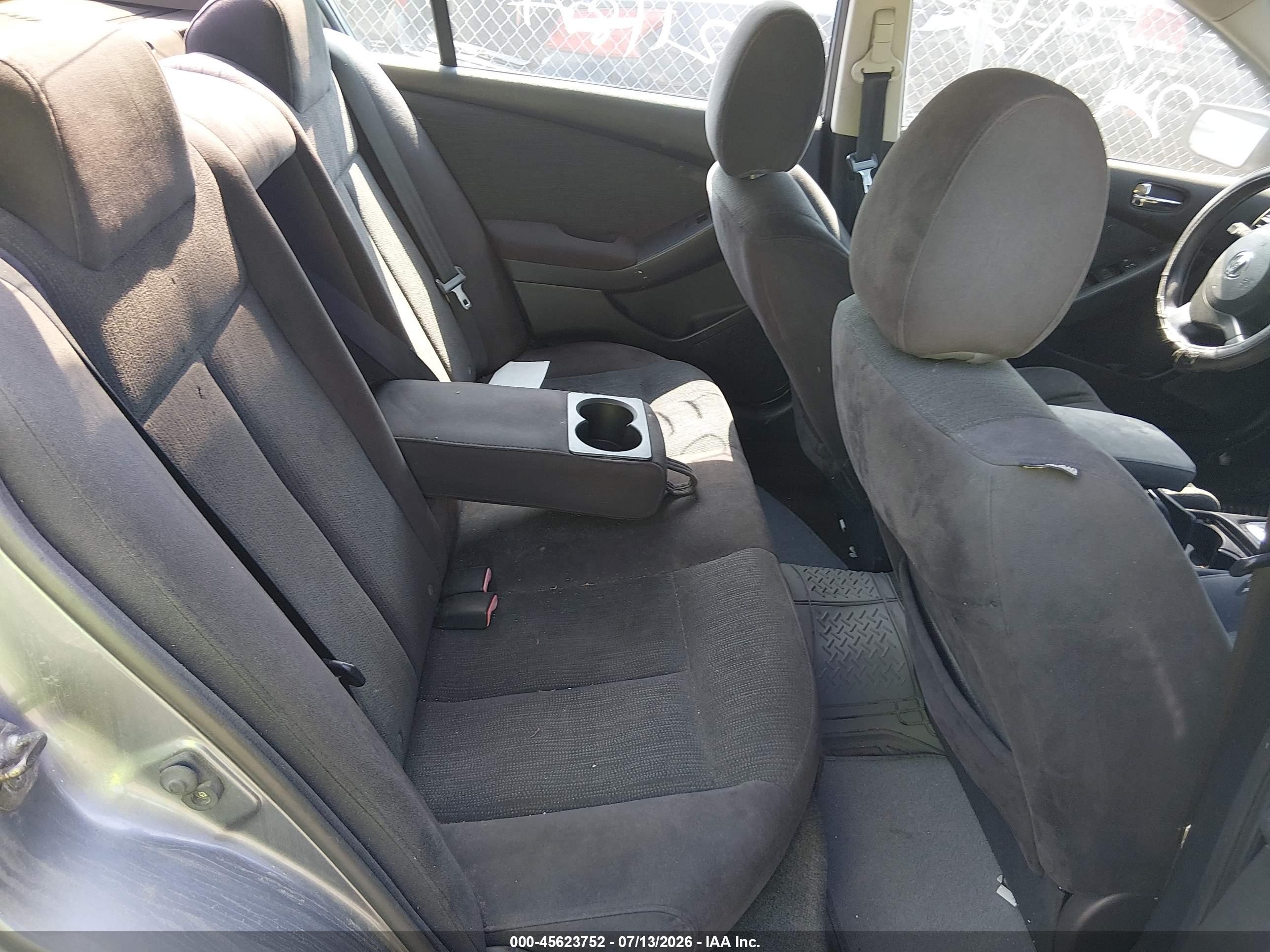 2010 Nissan Altima 2.5 S Gray vin: 1N4AL2AP4AN468911
