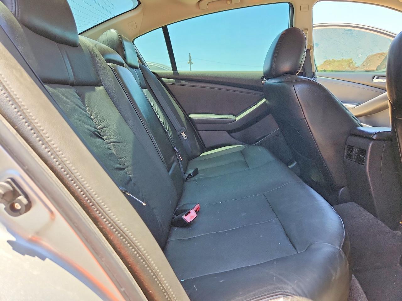 2010 Nissan Altima 2.5 Silver vin: 1N4AL2AP4AN469122
