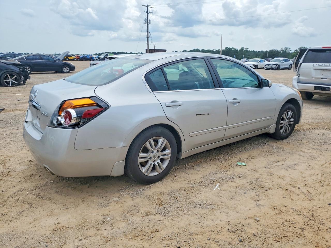2010 Nissan Altima 2.5 Серебряный vin: 1N4AL2AP4AN497177