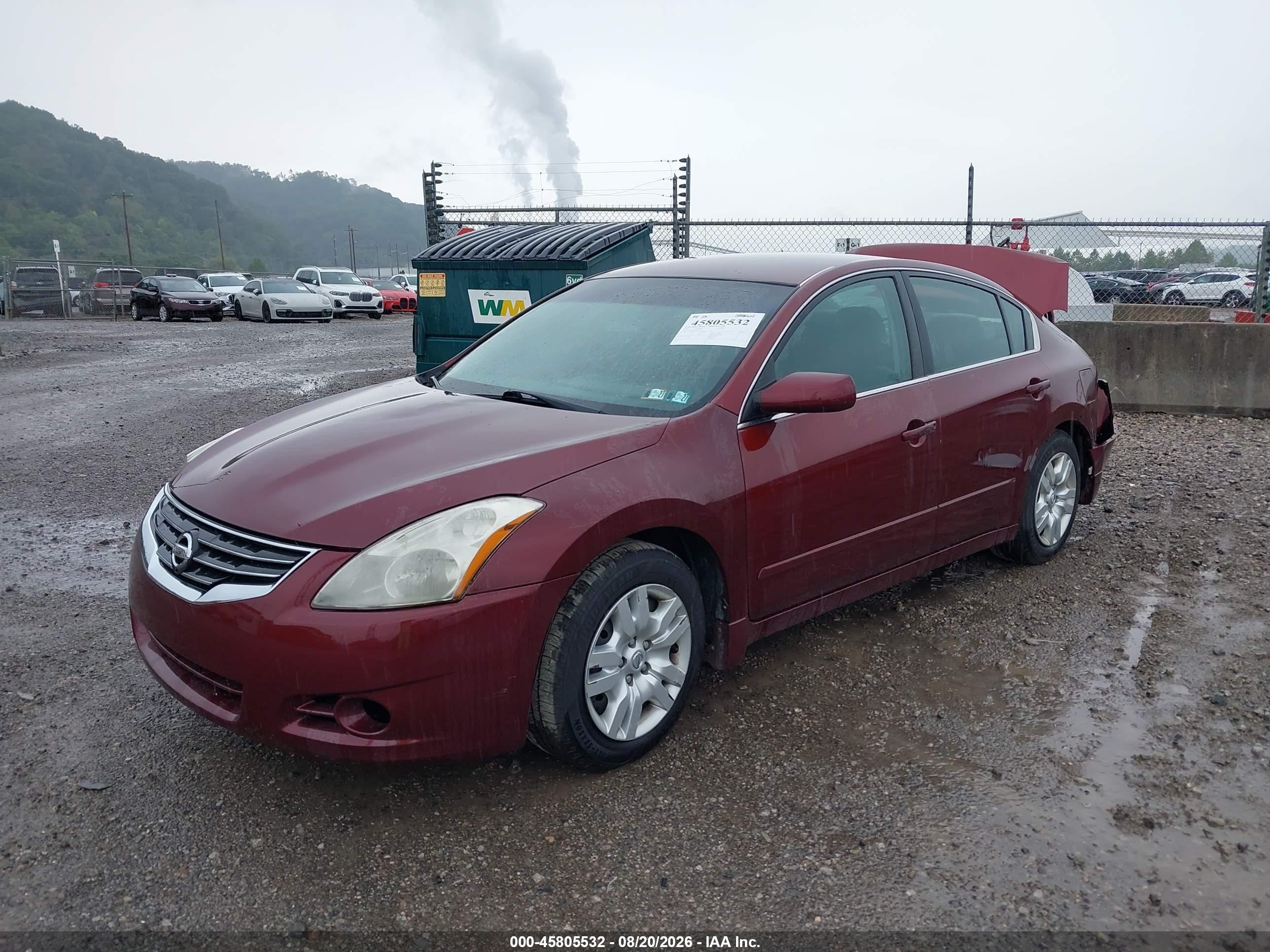 2010 Nissan Altima 2.5 S Red vin: 1N4AL2AP4AN501471