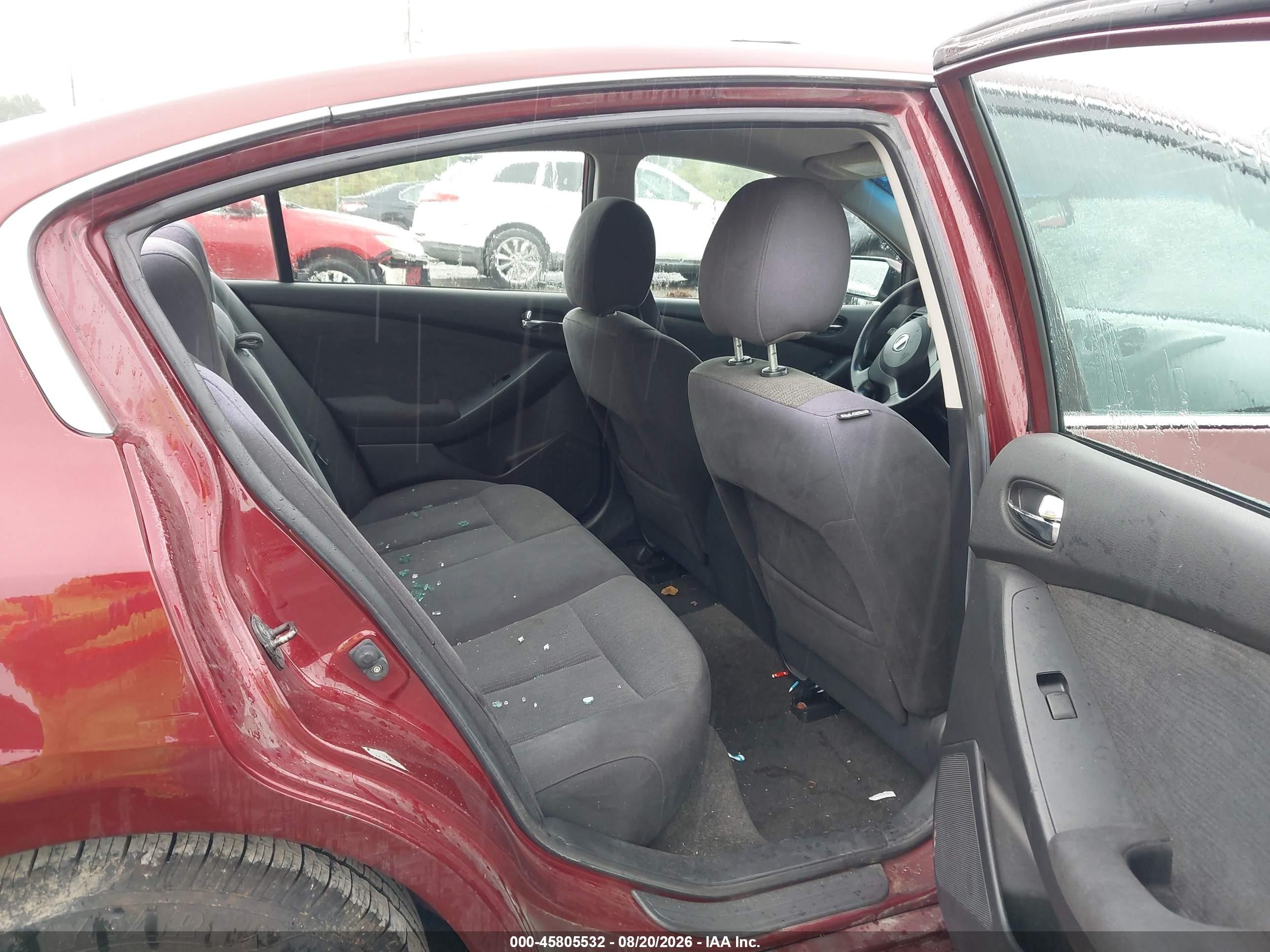 2010 Nissan Altima 2.5 S Red vin: 1N4AL2AP4AN501471