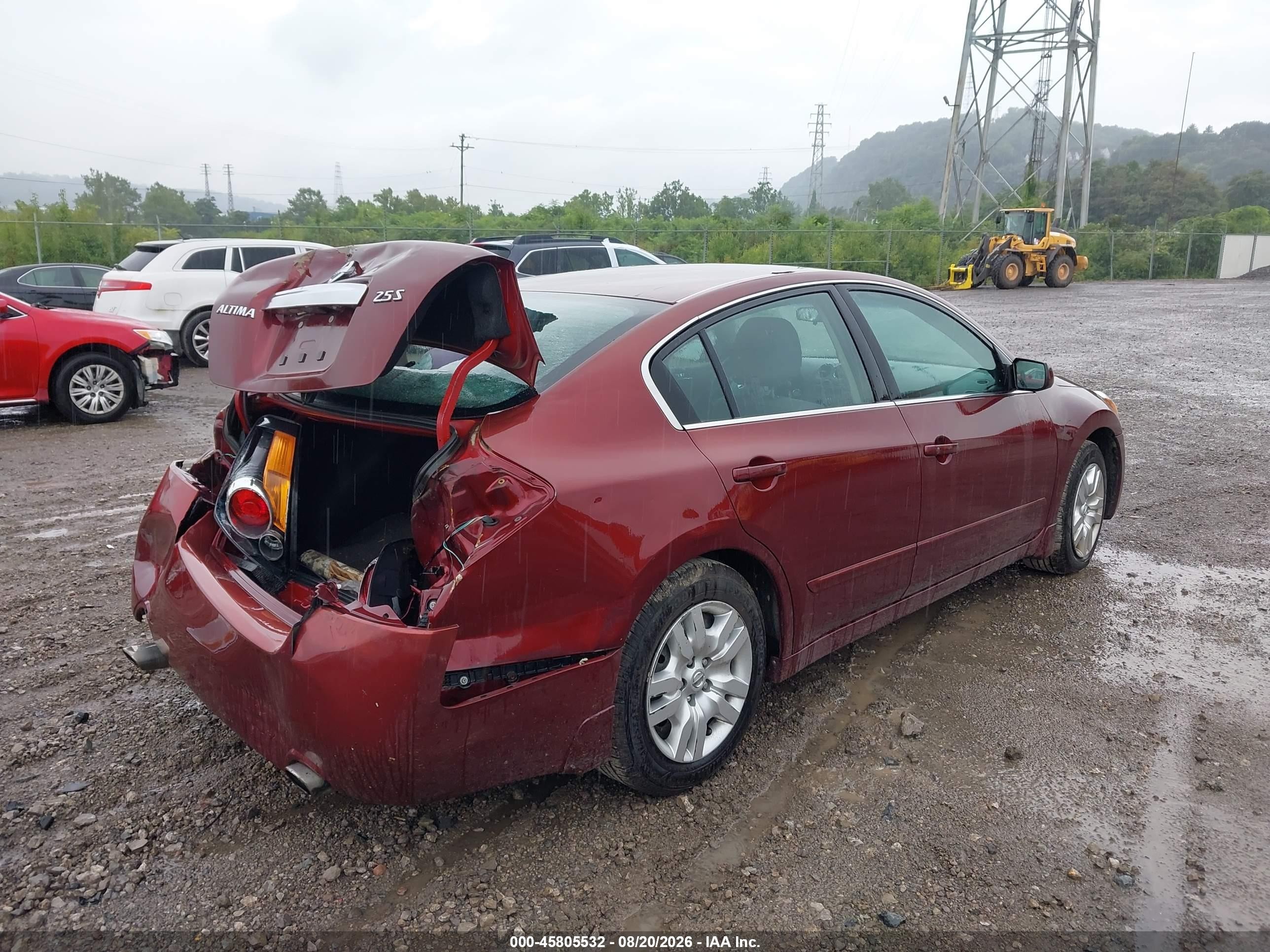2010 Nissan Altima 2.5 S Red vin: 1N4AL2AP4AN501471