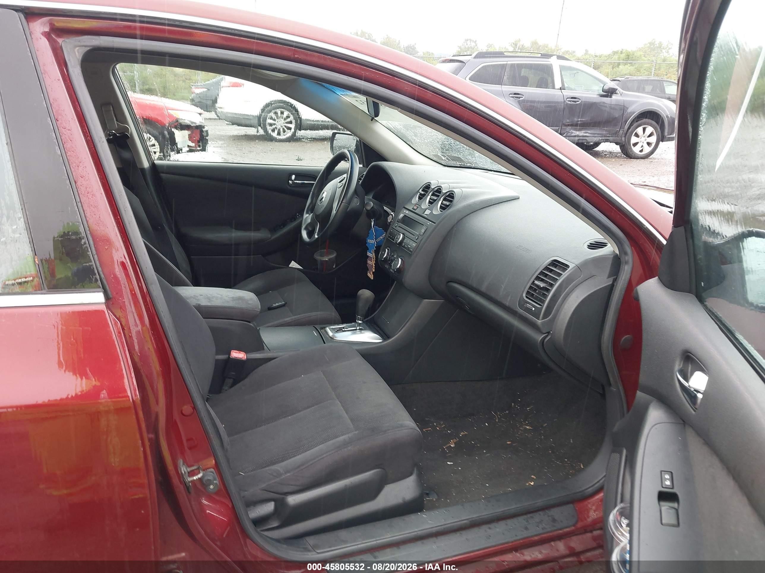 2010 Nissan Altima 2.5 S Red vin: 1N4AL2AP4AN501471