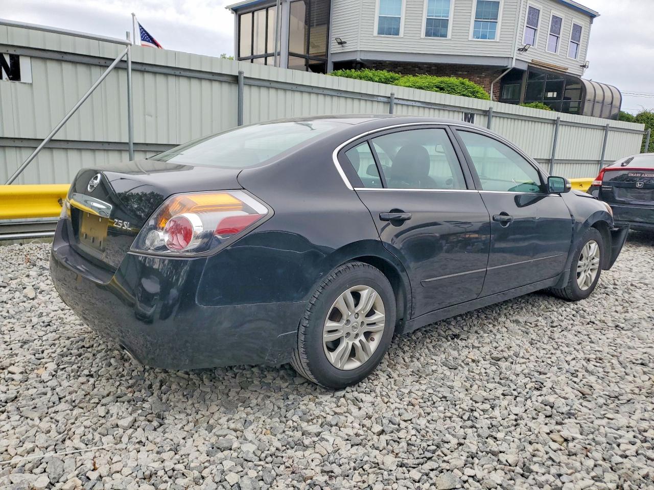 2010 Nissan Altima 2.5 Black vin: 1N4AL2AP4AN528105