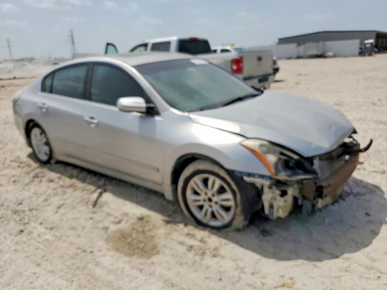 2010 Nissan Altima 4d Silver vin: 1N4AL2AP4AN553442