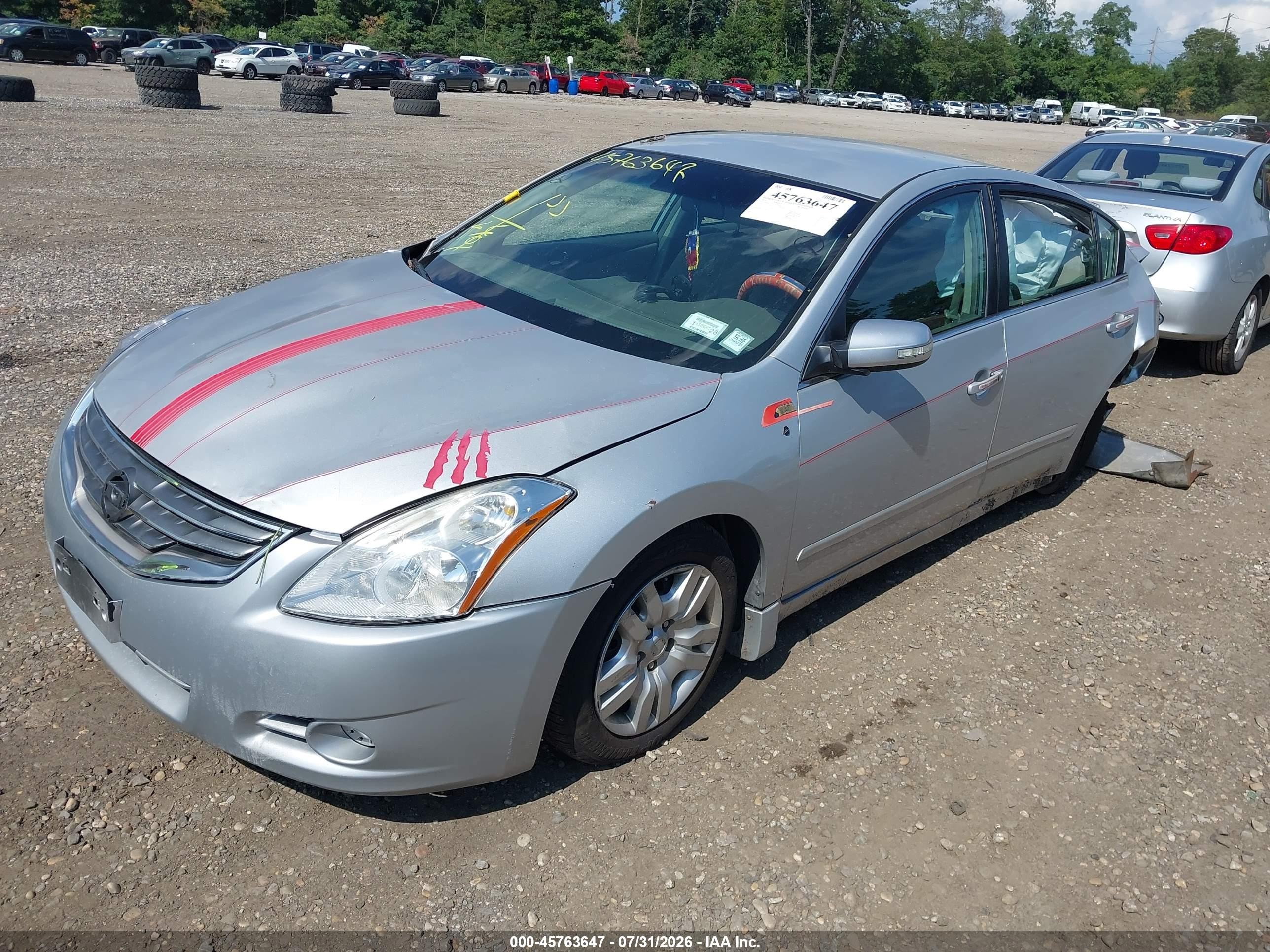 2010 Nissan Altima 2.5 S Серебряный vin: 1N4AL2AP4AN554820