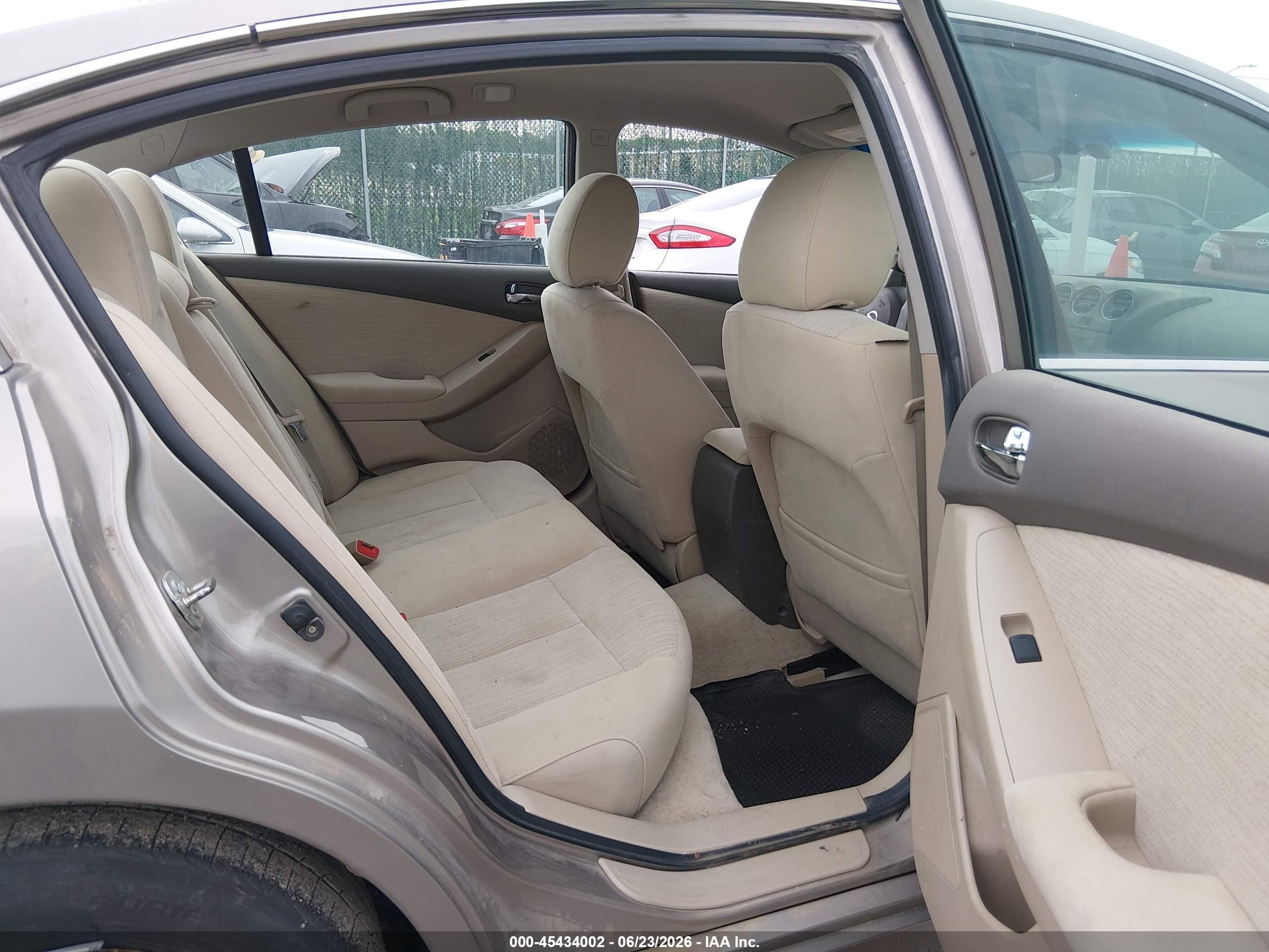 2011 Nissan Altima 2.5 S Tan vin: 1N4AL2AP4BC135962