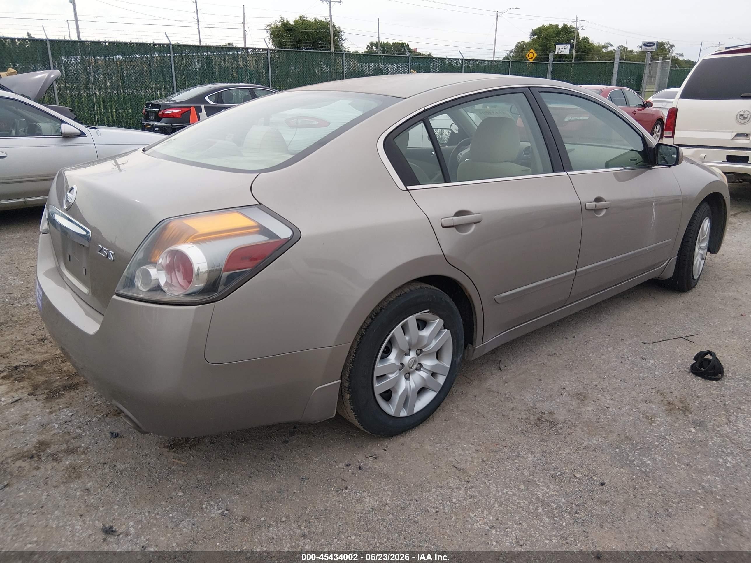 2011 Nissan Altima 2.5 S Tan vin: 1N4AL2AP4BC135962