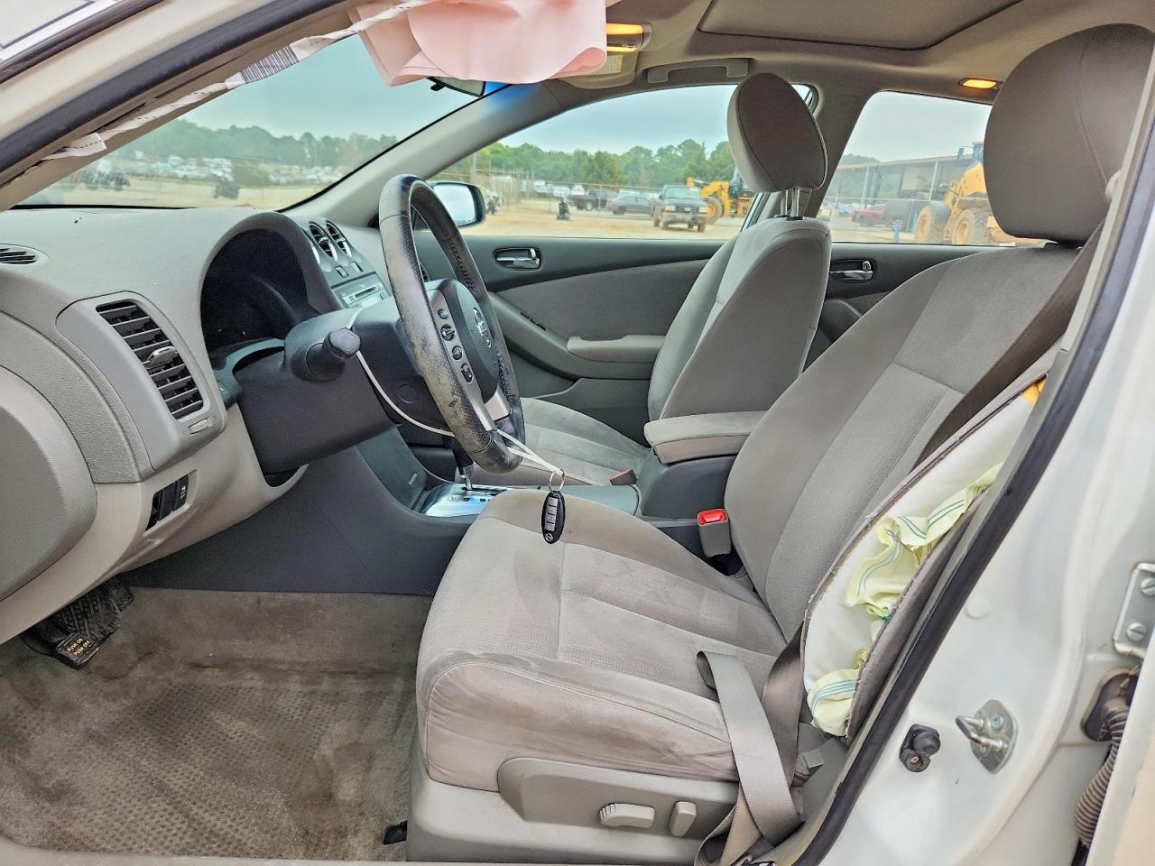 2011 Nissan Altima 2.5 White vin: 1N4AL2AP4BN400450
