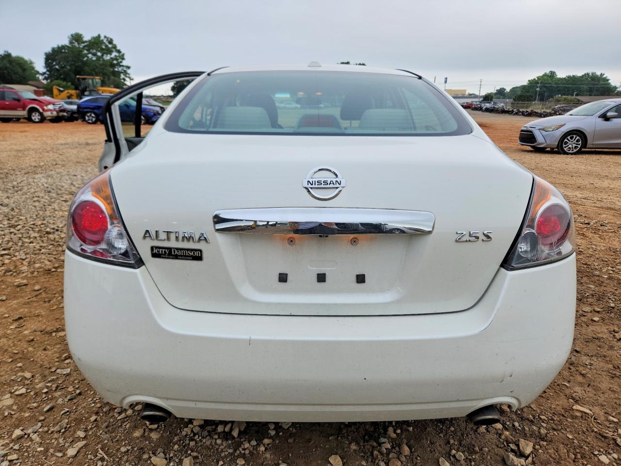 2011 Nissan Altima 2.5 White vin: 1N4AL2AP4BN400450