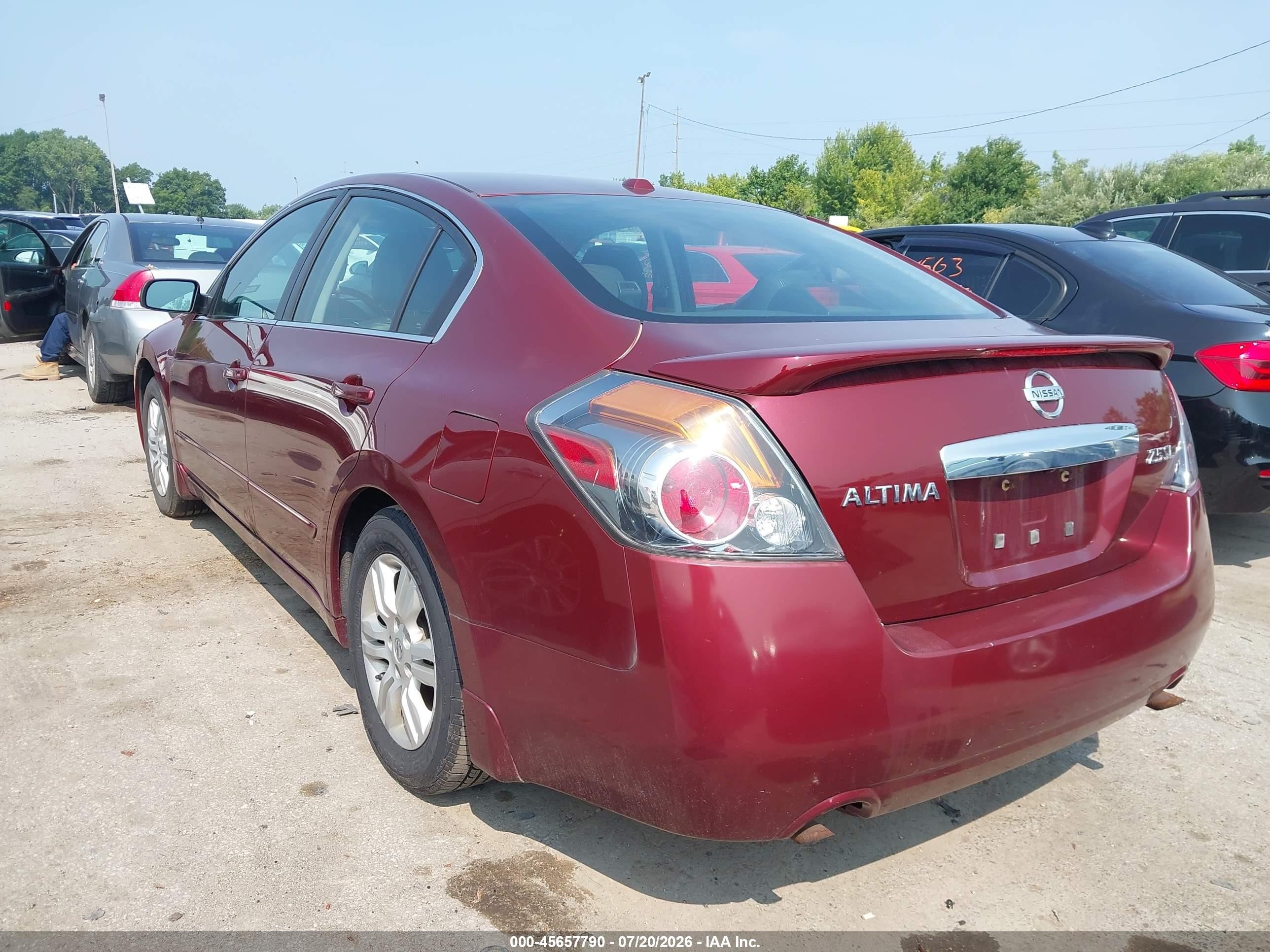 2011 Nissan Altima 2.5 S Burgundy vin: 1N4AL2AP4BN406703