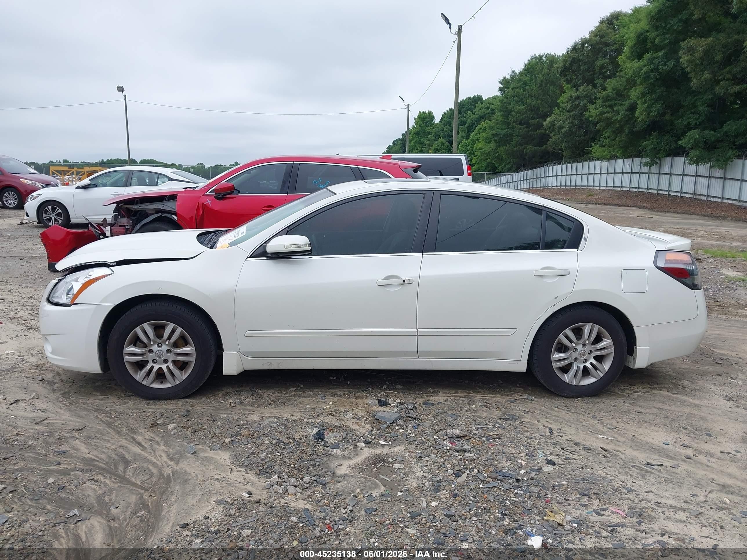 2011 Nissan Altima 2.5 S White vin: 1N4AL2AP4BN433240