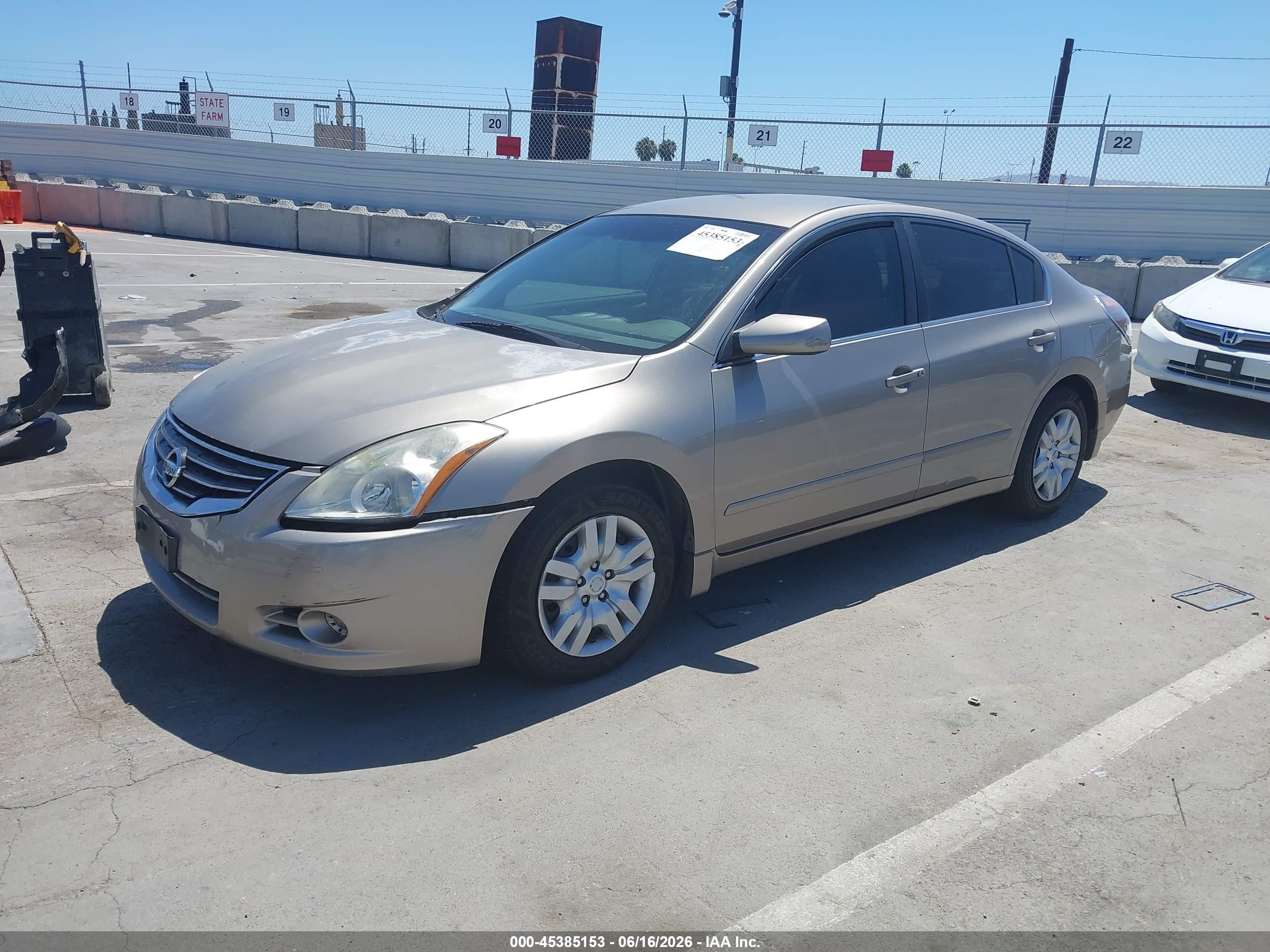 2011 Nissan Altima 2.5 S Gold vin: 1N4AL2AP4BN506459