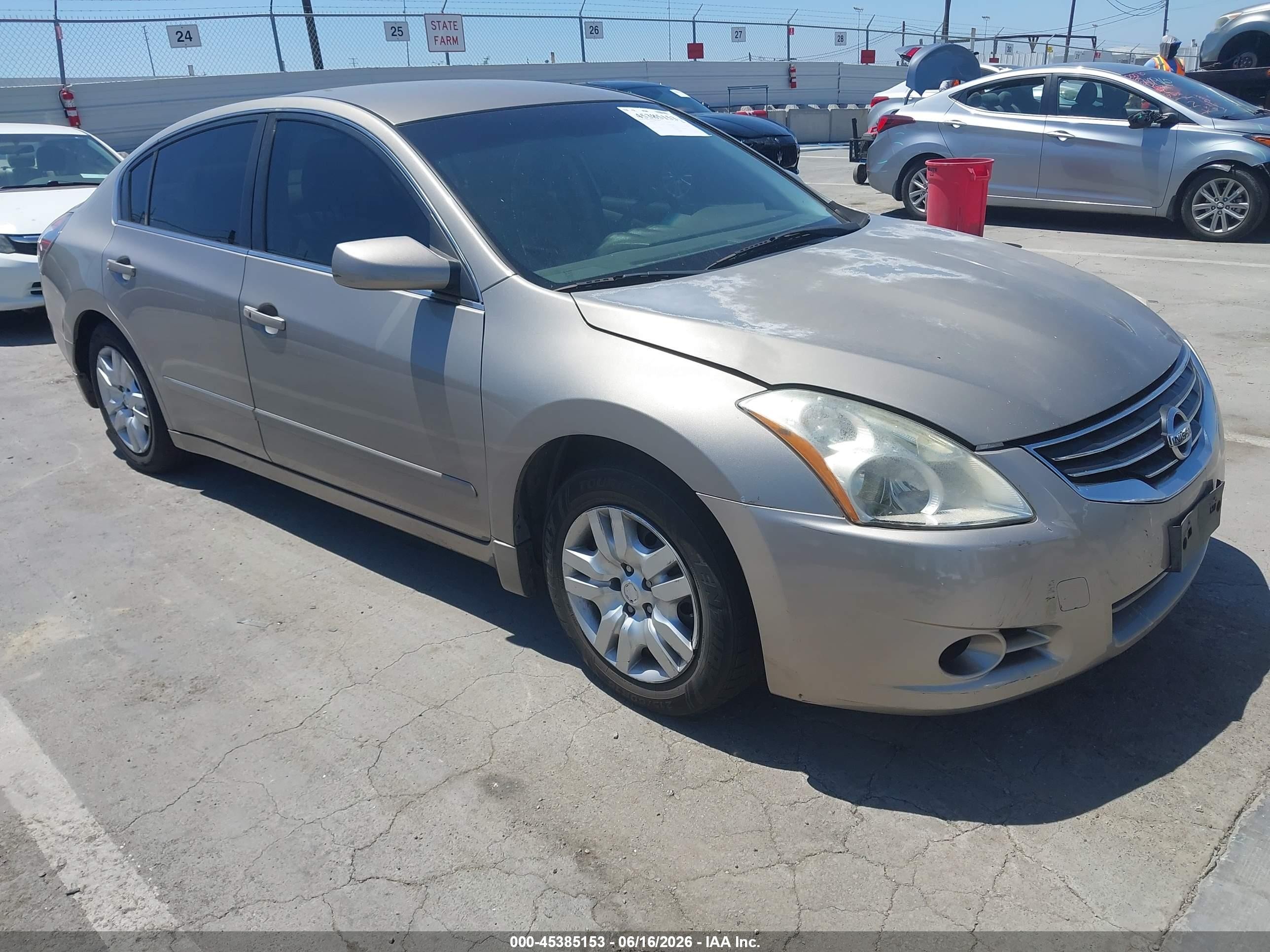 2011 Nissan Altima 2.5 S Gold vin: 1N4AL2AP4BN506459