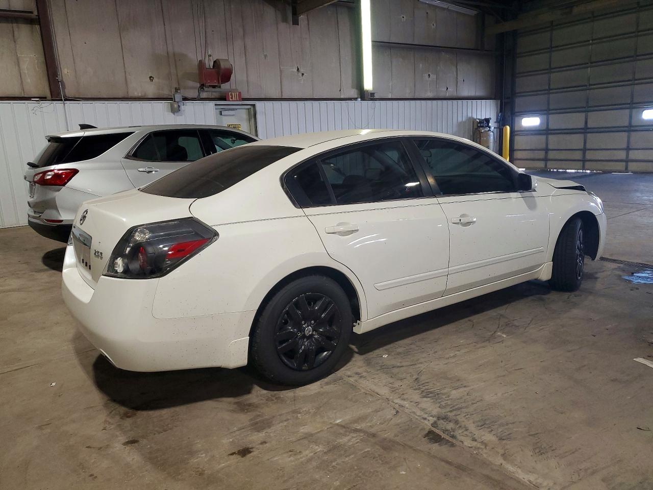 2011 Nissan Altima Base/s White vin: 1N4AL2AP4BN516487