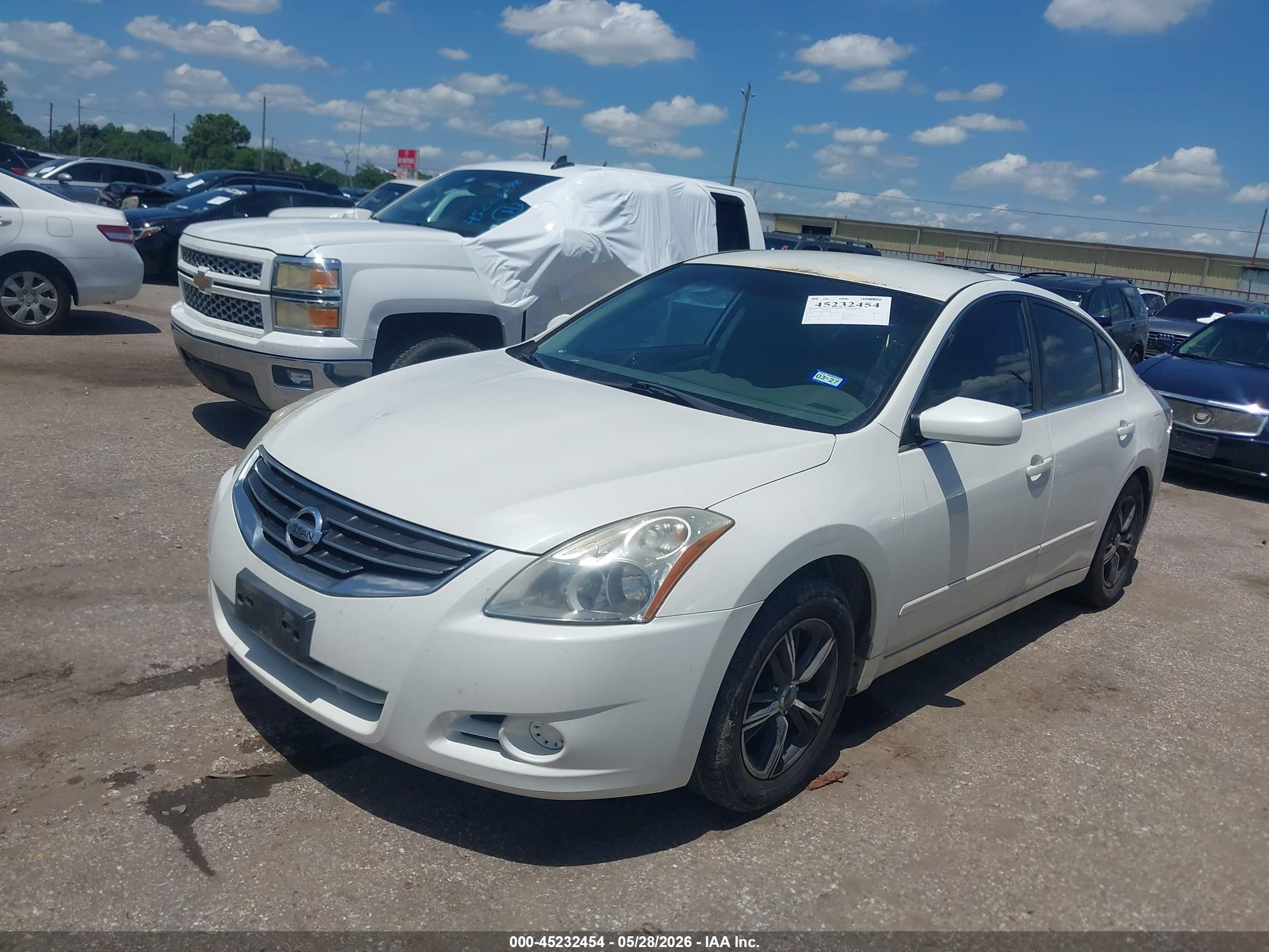 2012 Nissan Altima 2.5 White vin: 1N4AL2AP4CC244570